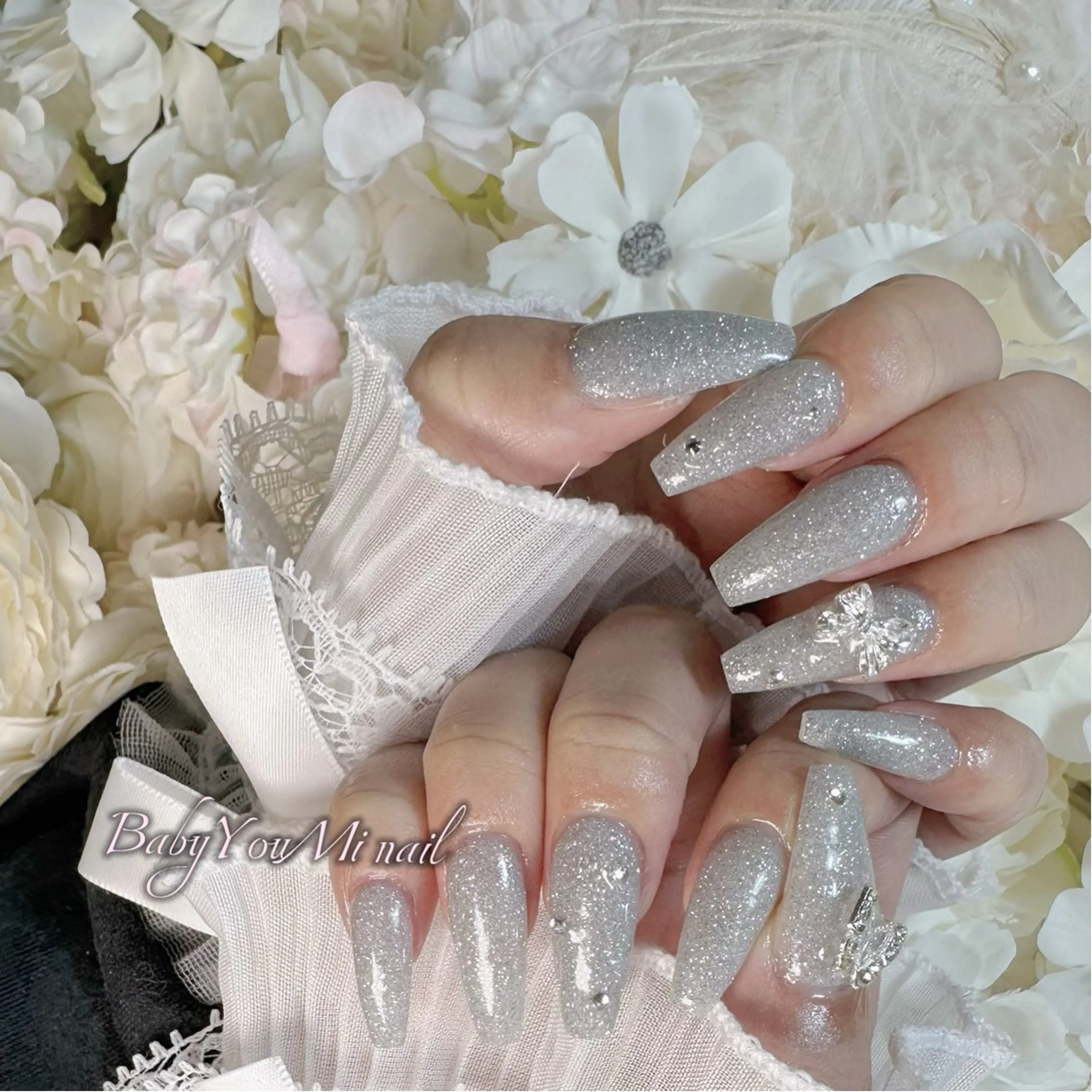 ネイル オーロラネイル 成人式 フットネイル フレンチネイル ジェルネイル ハンドネイル Oomiya 服部のネイルデザイン