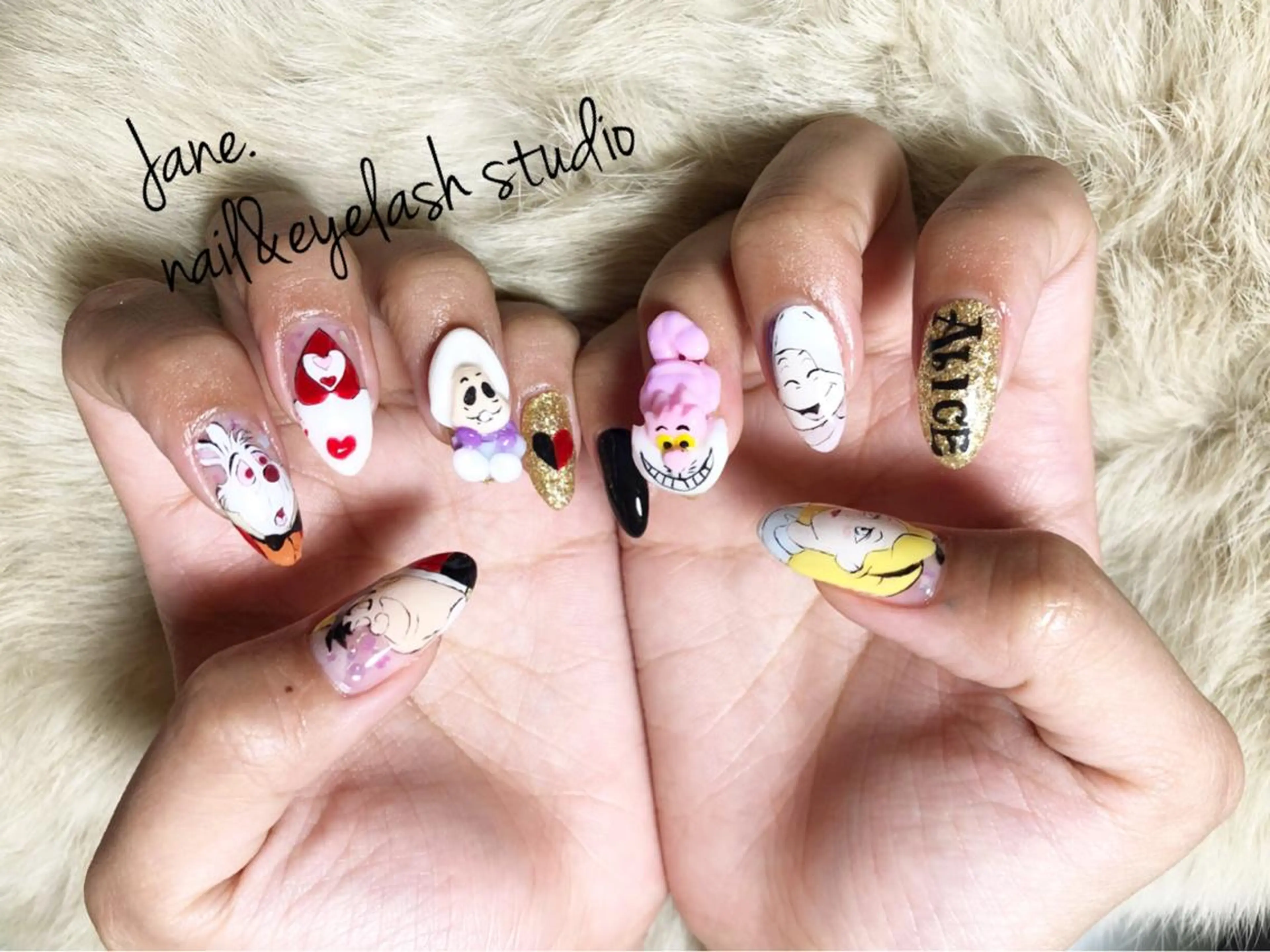 ネイル Yakko pas á pasのネイルデザイン