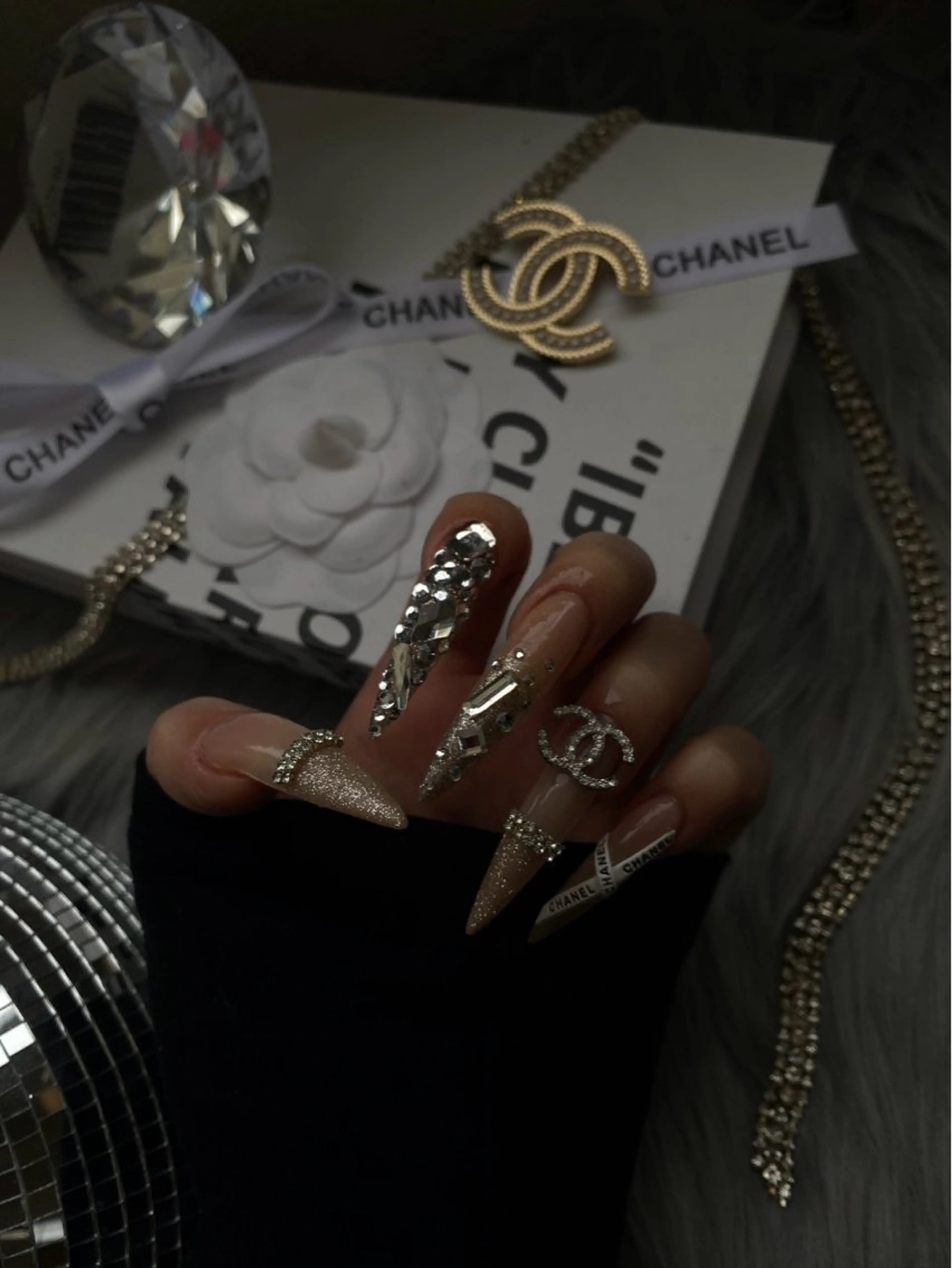 ロング カラー Lii 416のネイルデザイン