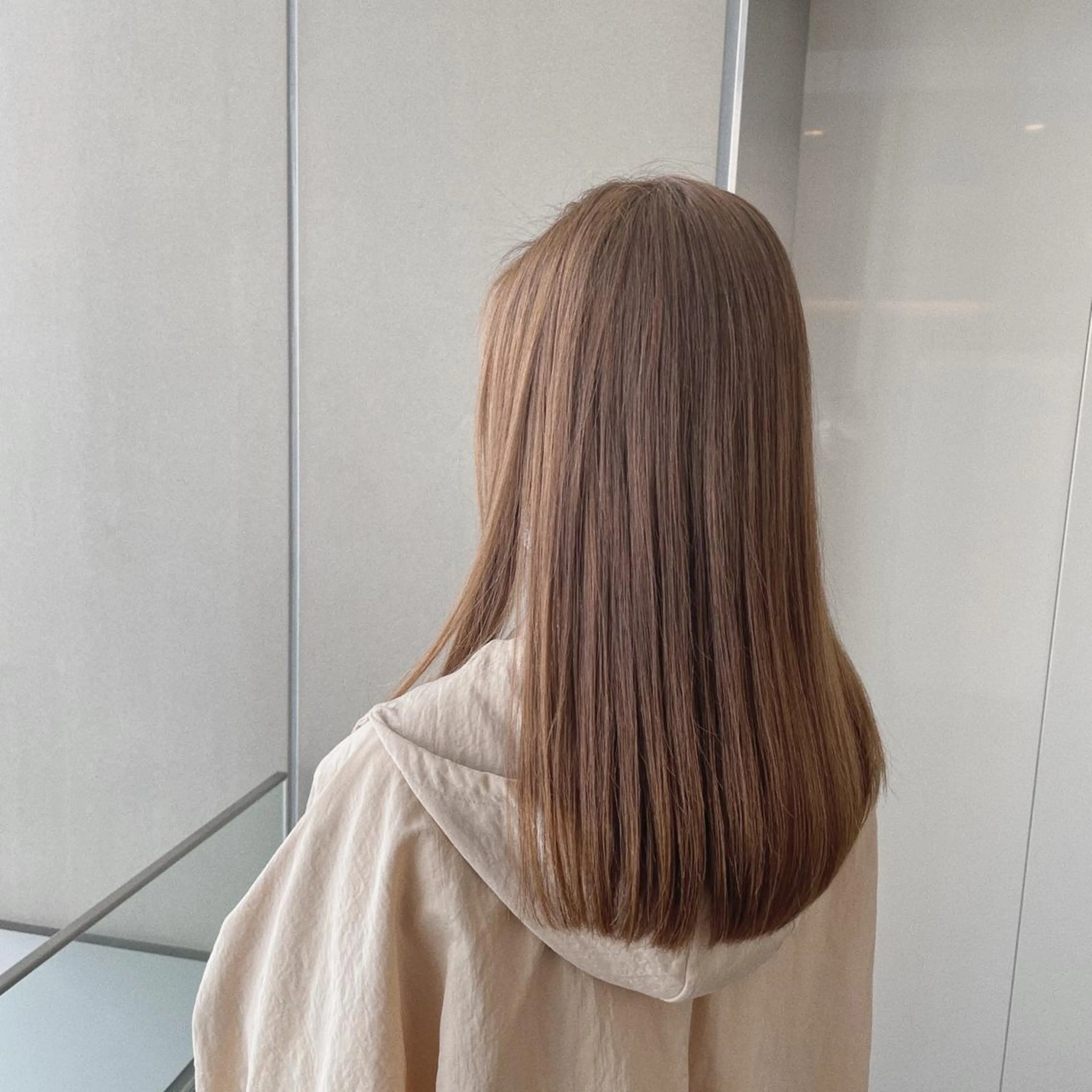 ロング カラー 落合 美穂のヘアスタイル