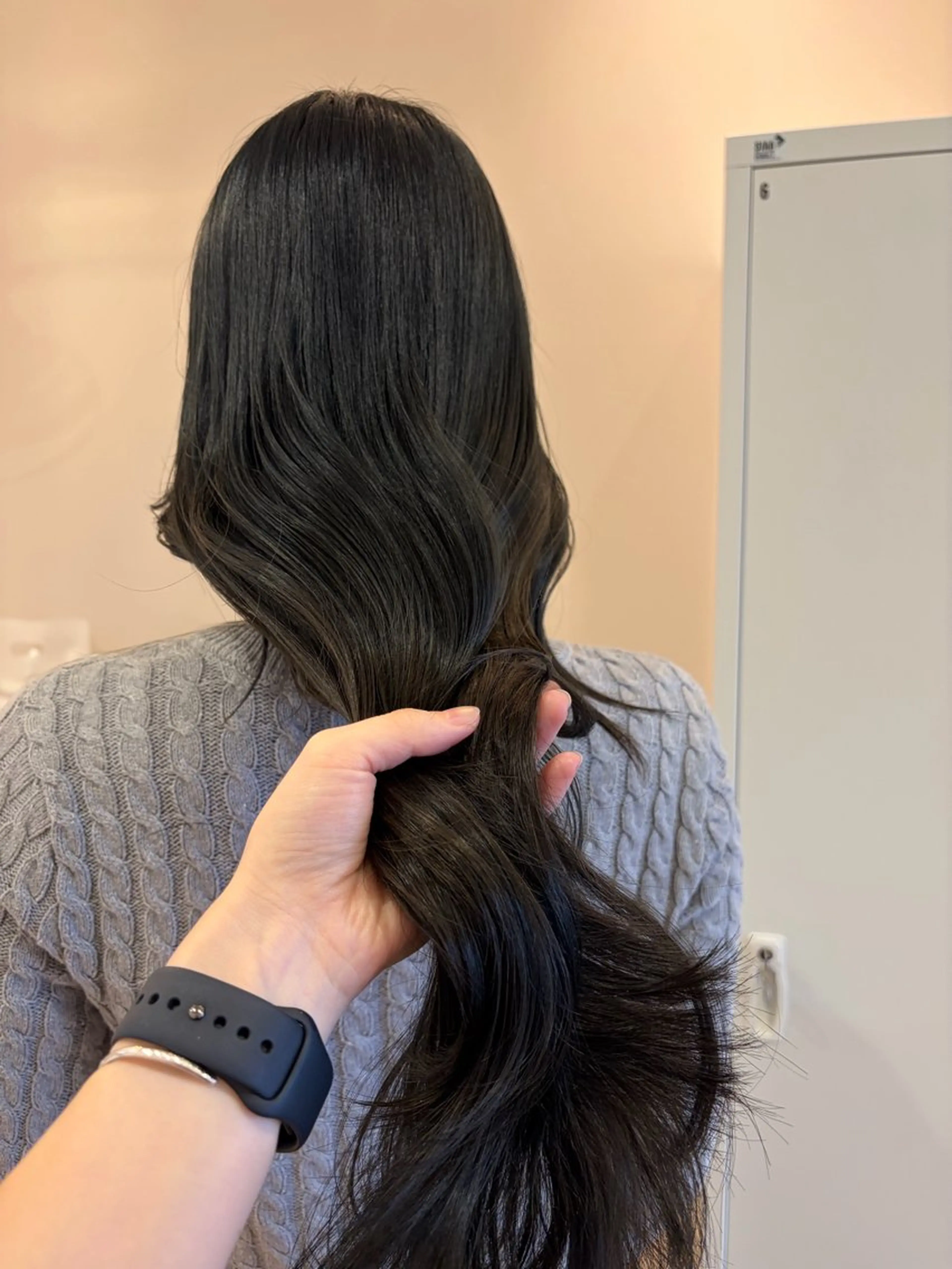 ロング カット ヘアカラー ａｉｋａ🐩 /艶カラー/レイヤーのヘアスタイル