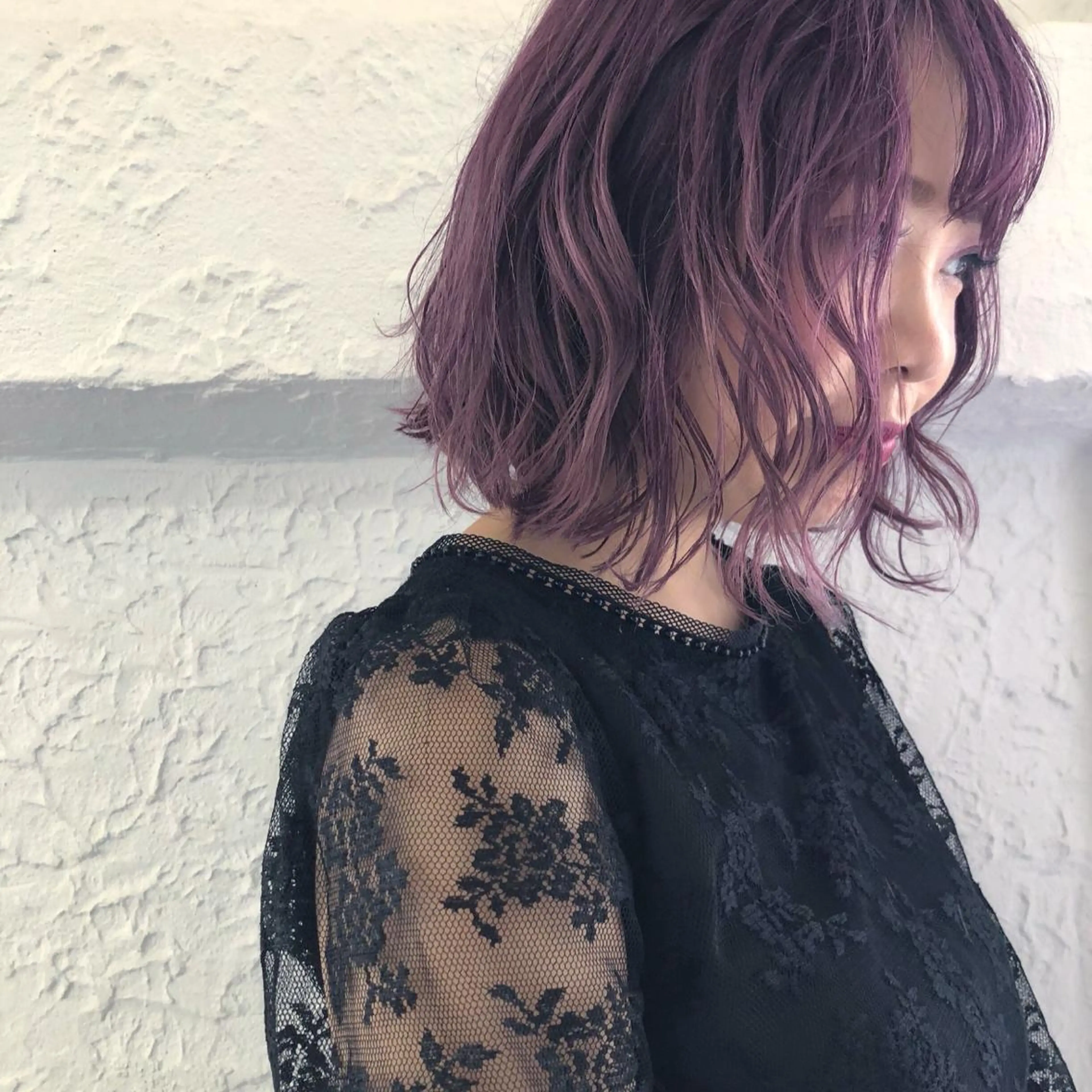 ミディアム カラー イルミナカラー パープルカラー ORIKA 美容室のヘアスタイル