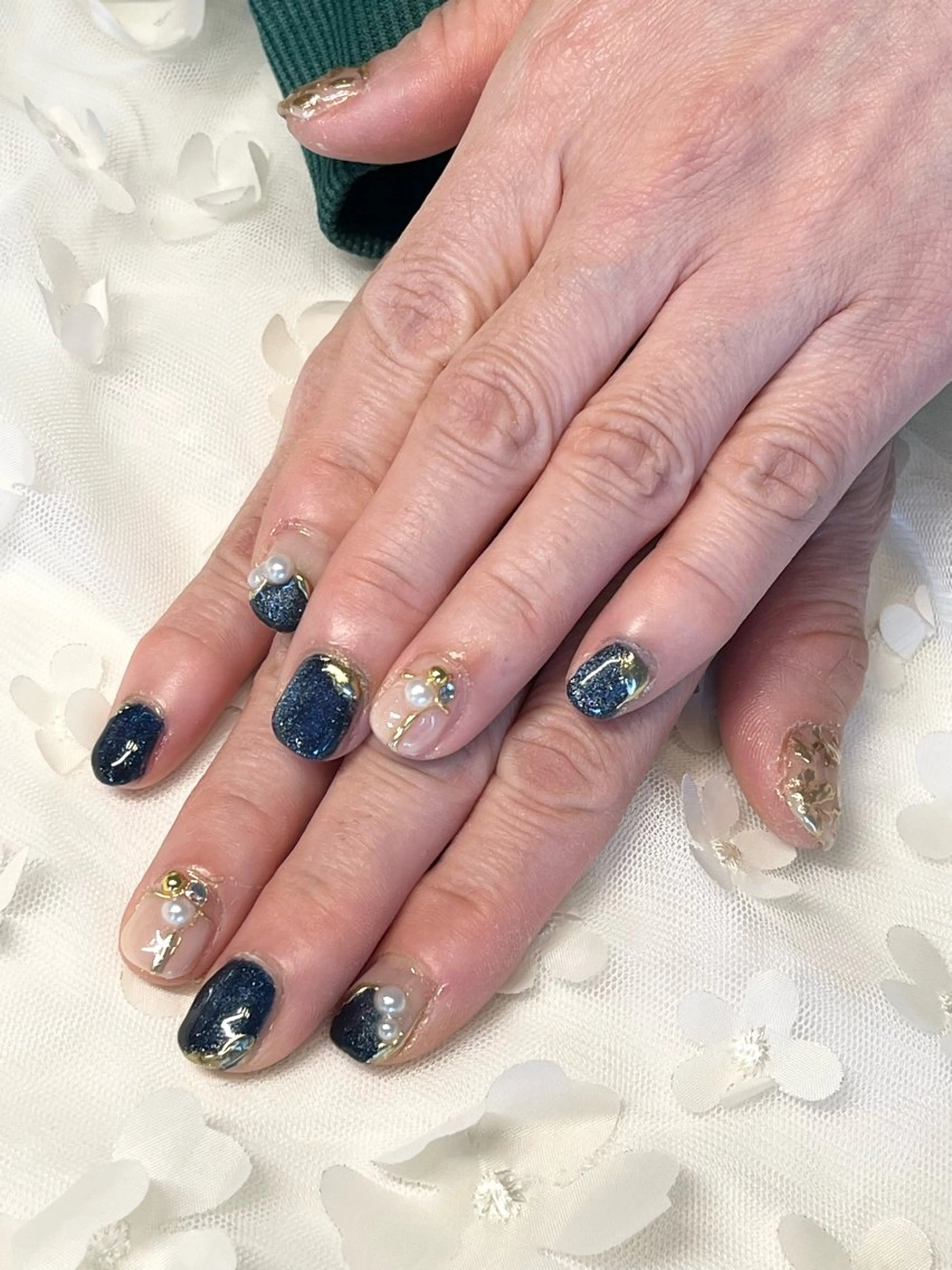 ネイル アートネイル ブルー ゴールド マグネットネイル ミラーネイル ハンドネイル GARDEN GELのネイルデザイン