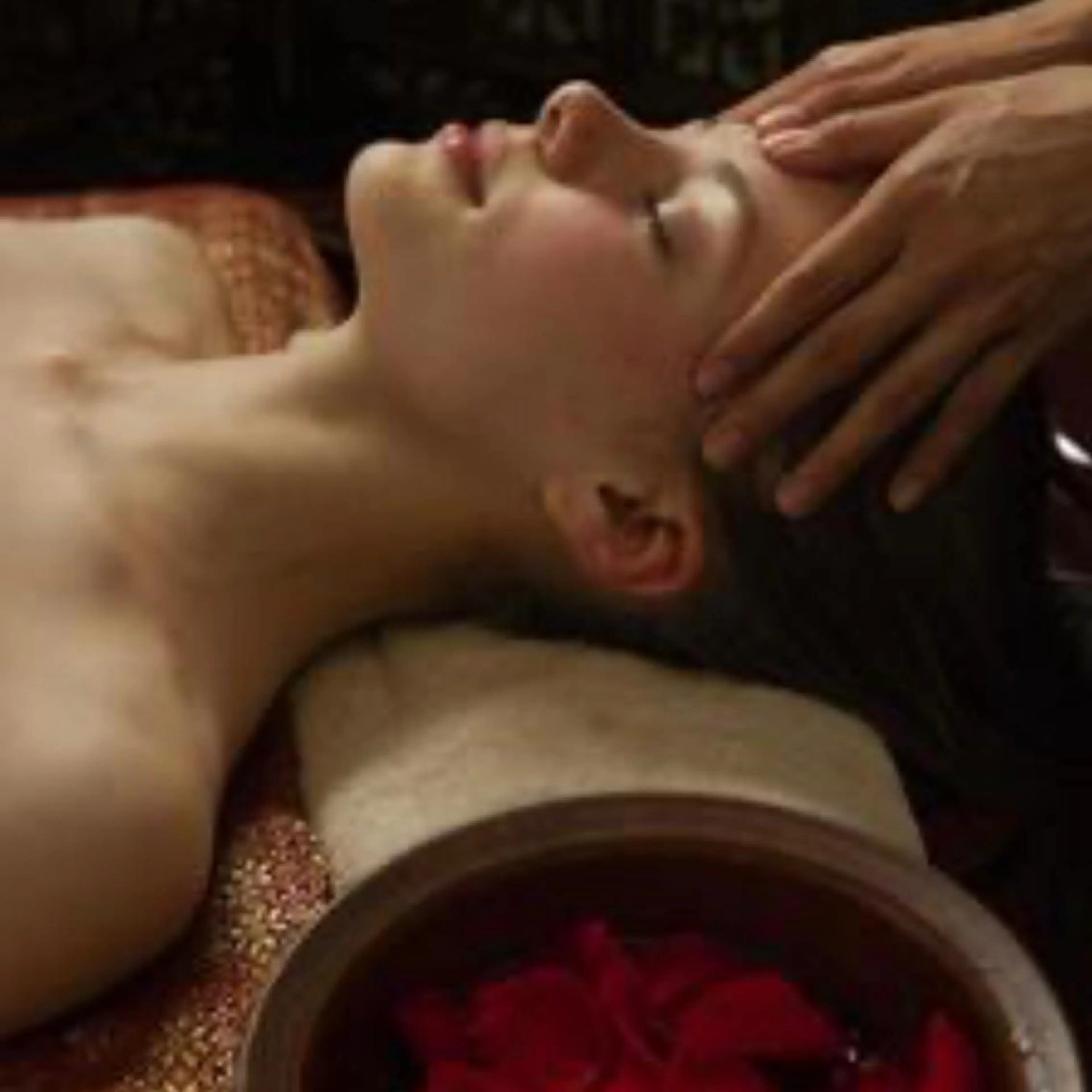 ❣️気持ちいいトロける脳エステ❣️脳をθ波に導く特殊波形電流で夢見心地なひとときを✨睡眠障害・ストレス・脳疲労に効果大✨の写真