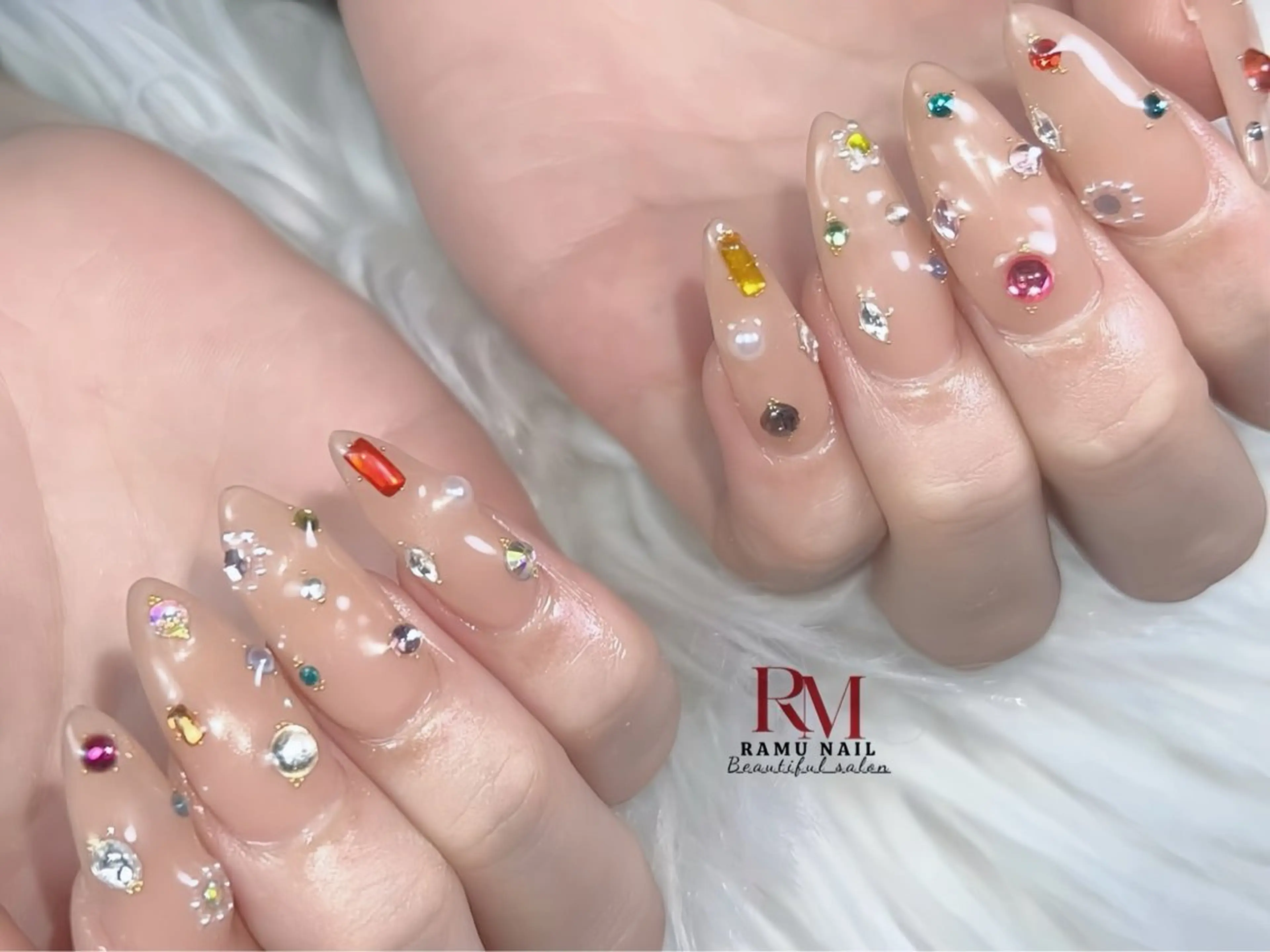 ネイル キラキラネイル マグネットネイル ミラーネイル ワンホンネイル 冬ネイル ハンドネイル RAMU Nail 恵比寿店のネイルデザイン