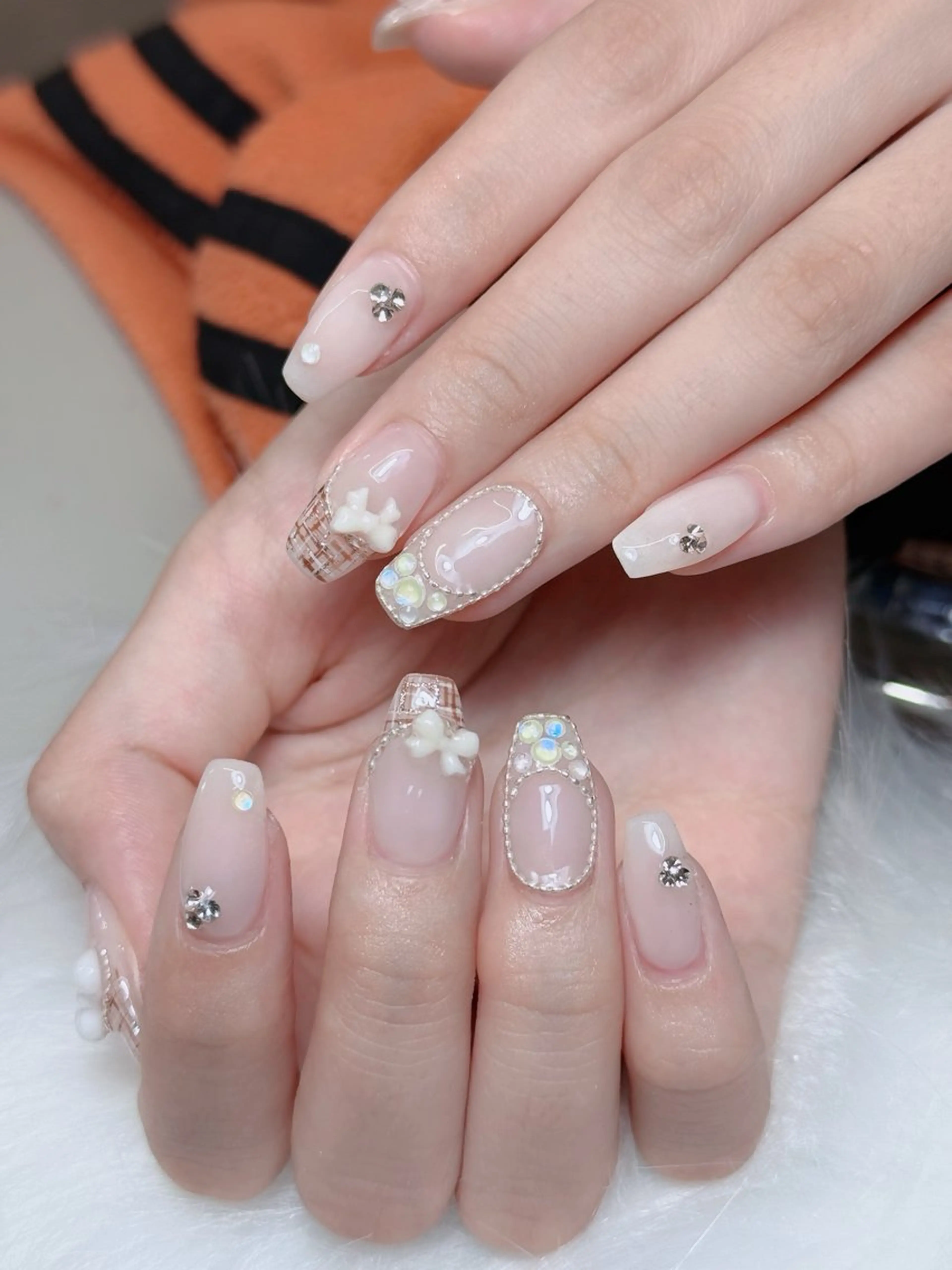 ネイル オーロラネイル チークネイル フットネイル フレンチネイル 韓国ネイル ハンドネイル Lumi Nailのネイルデザイン