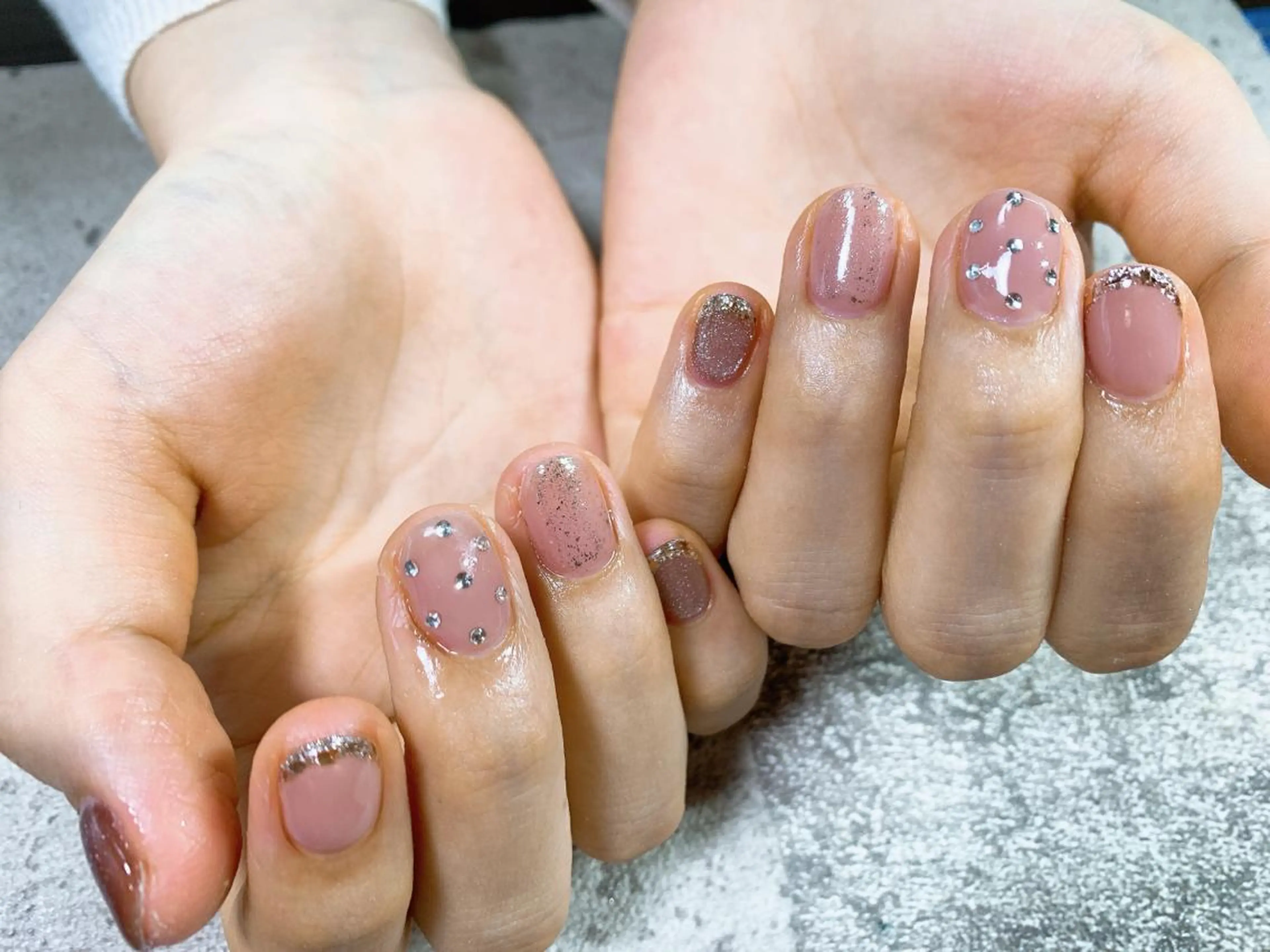 ネイル オーロラネイル フラワーネイル フットネイル フレンチネイル ジェルネイル kikinail 溝の口のネイルデザイン