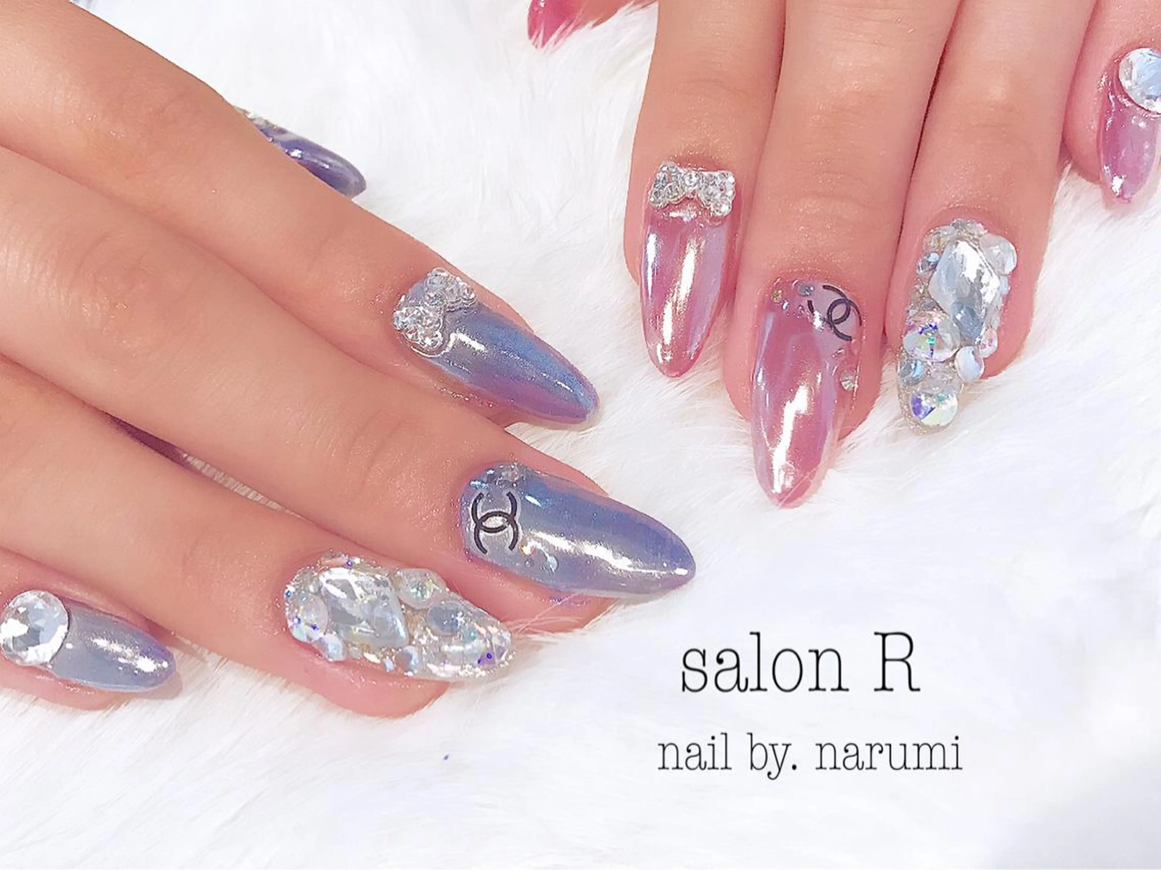 ネイル ミラーネイル Re Pearl～コーディネートサロン～ 市駅前店所属・NARUMI HYODOのネイルデザイン