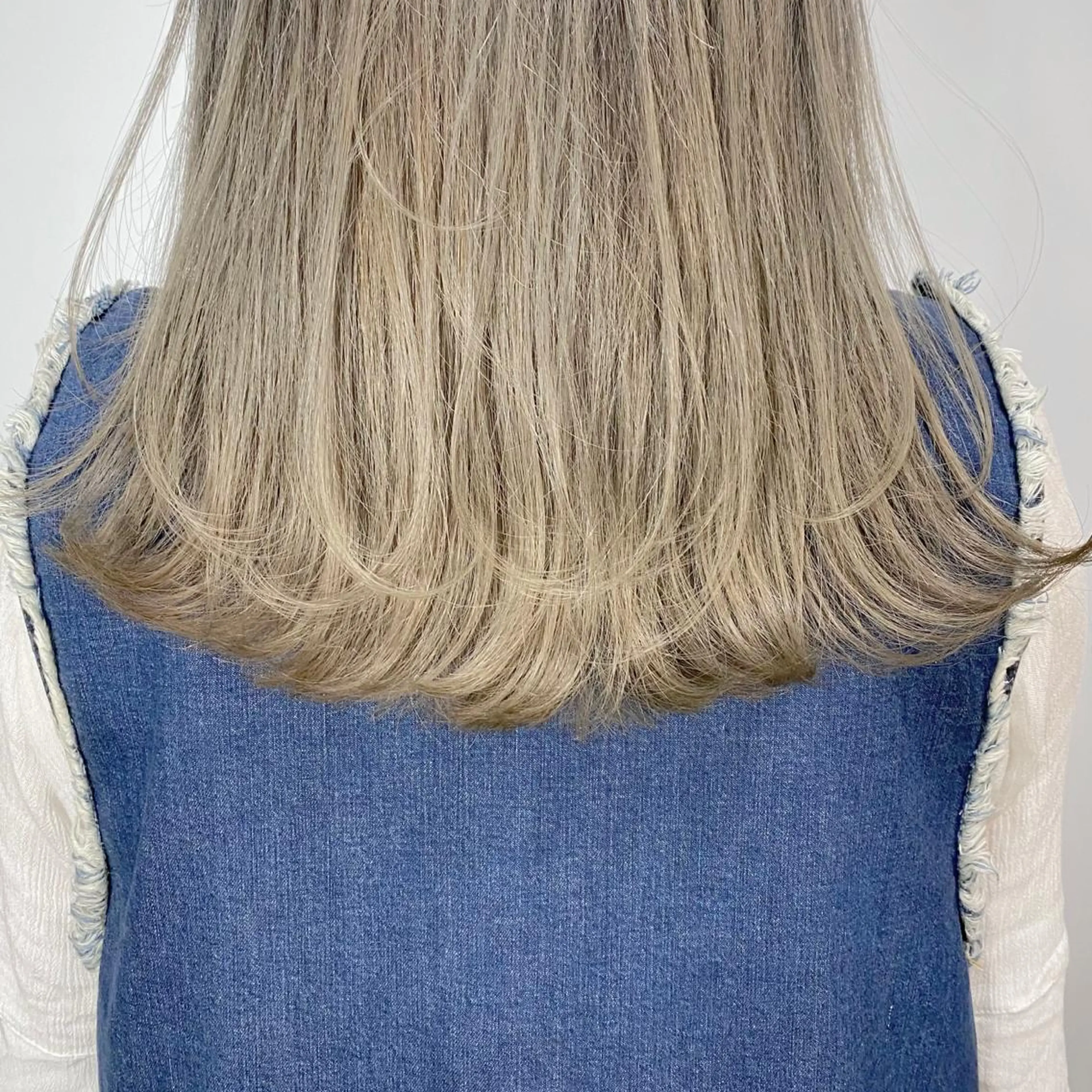 ミディアム カラー ベージュカラー ブリーチ ブロンド ブロンドベージュ ハイトーンカラー ヘアカラー Piaコータロー ハイトーン&‪ボブのヘアスタイル