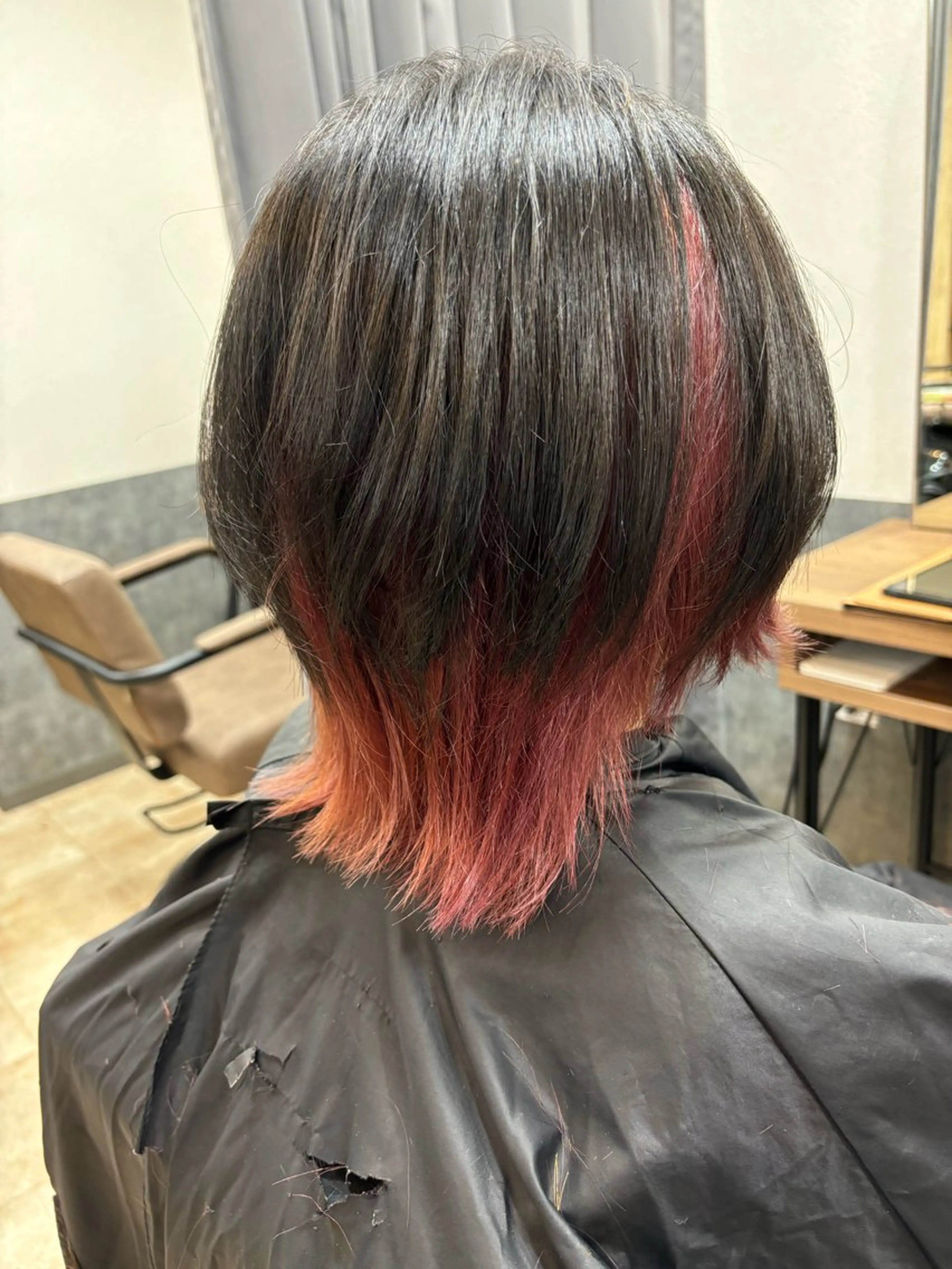 ミディアム カラー 荒井 大貴のヘアスタイル