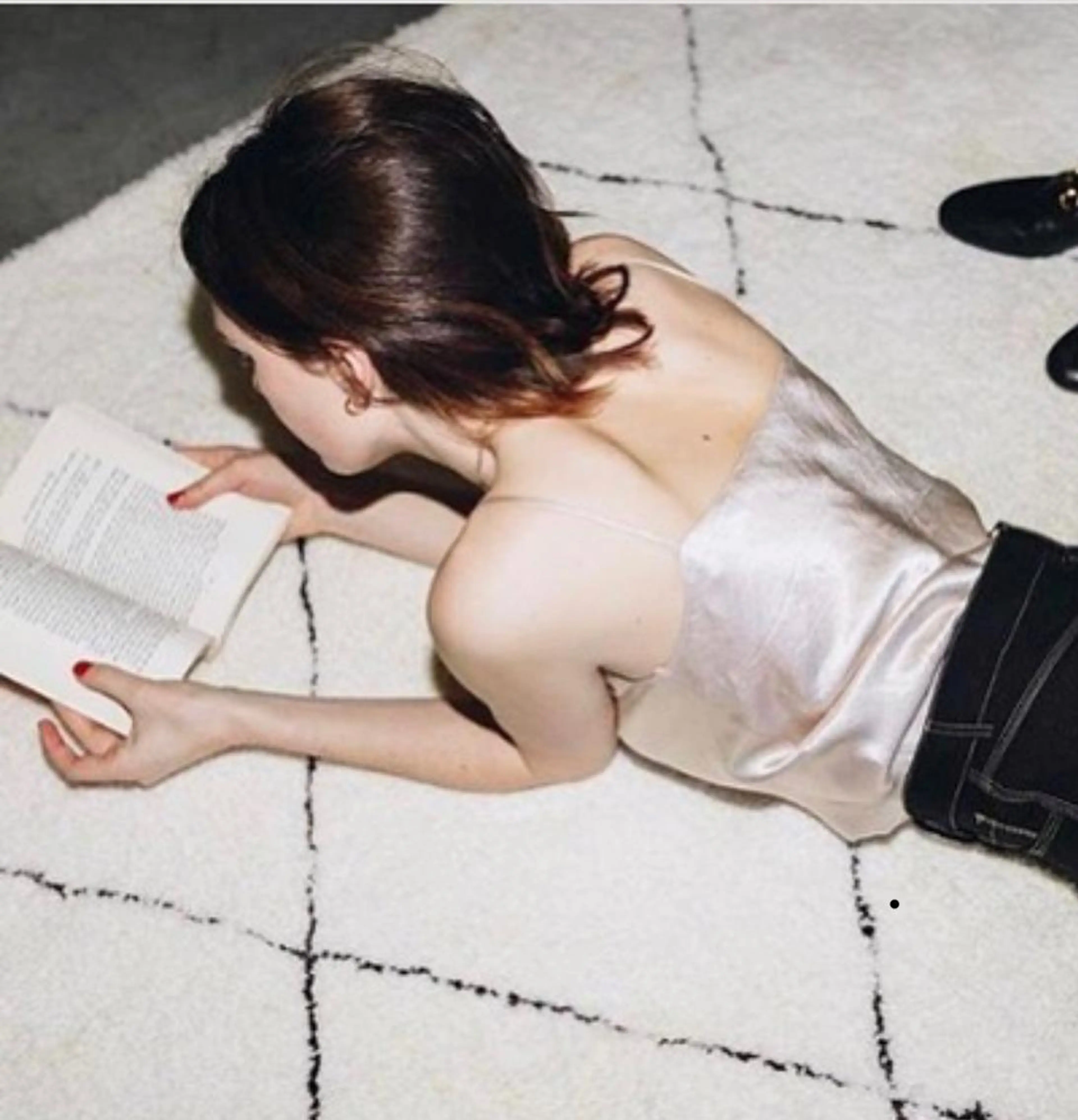 人気NO.8🤎【背中美人】🪽背中ニキビ&角質ケア発光美白Glass skin つるつるBodyピーリング背中の写真