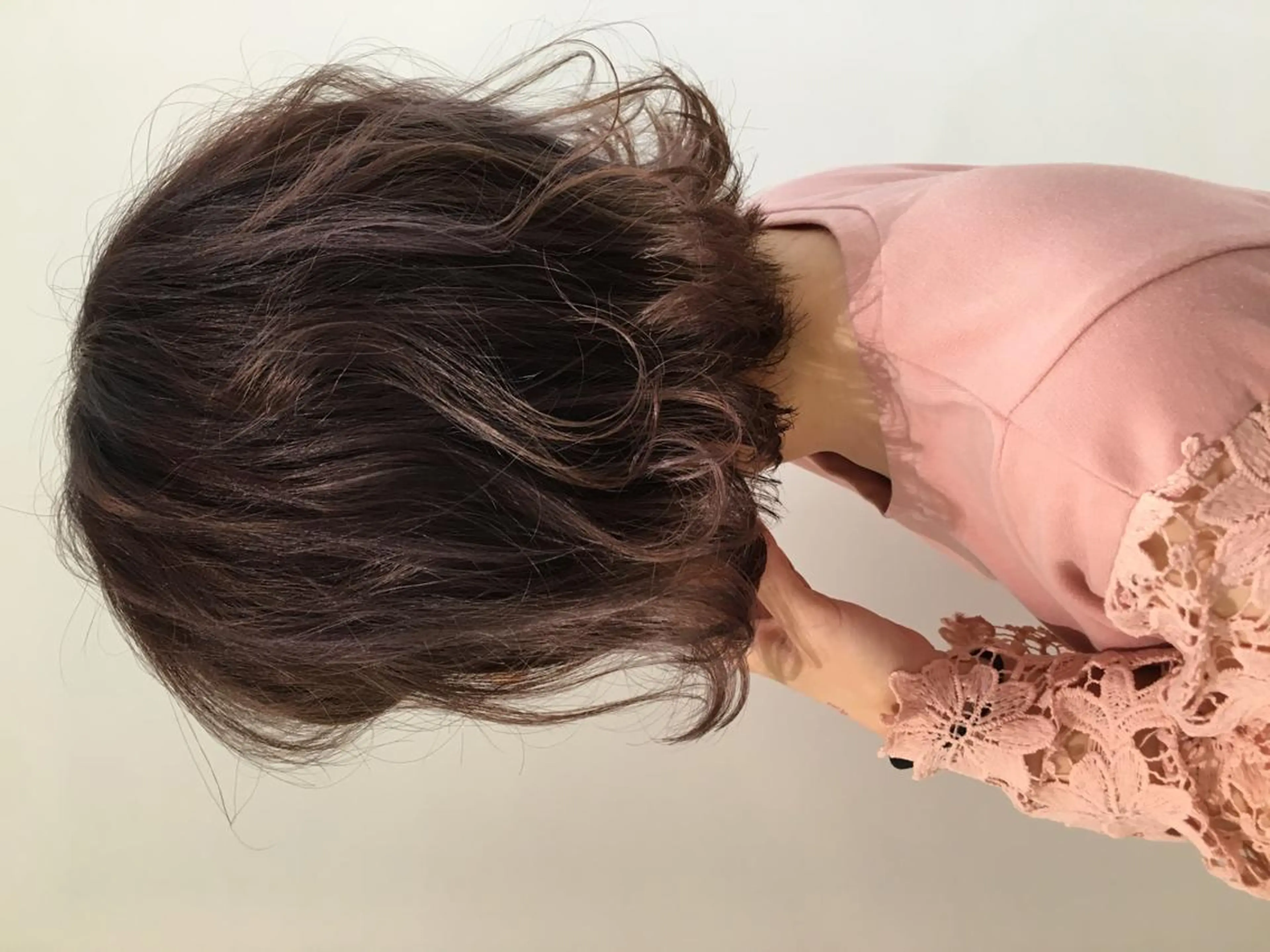 ミディアム due hair 京都駅前店 MILBON オージュア認定サロン【デューヘアー】所属・ハイトーンブリーチ 土坂　由志【京都】のヘアスタイル