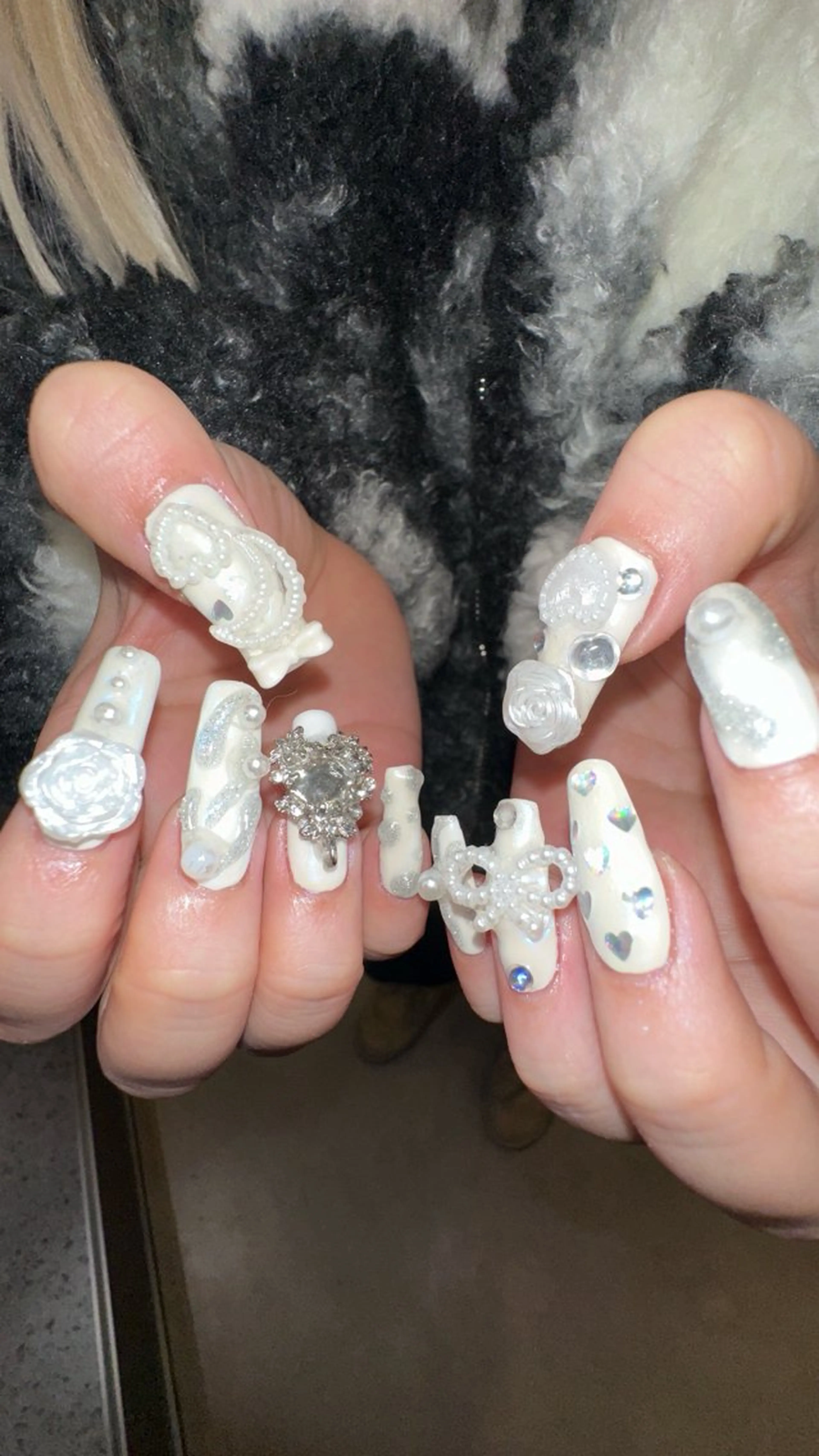 ネイル ハンドネイル 👽個性派ネイル🎀 komachiのヘアスタイル