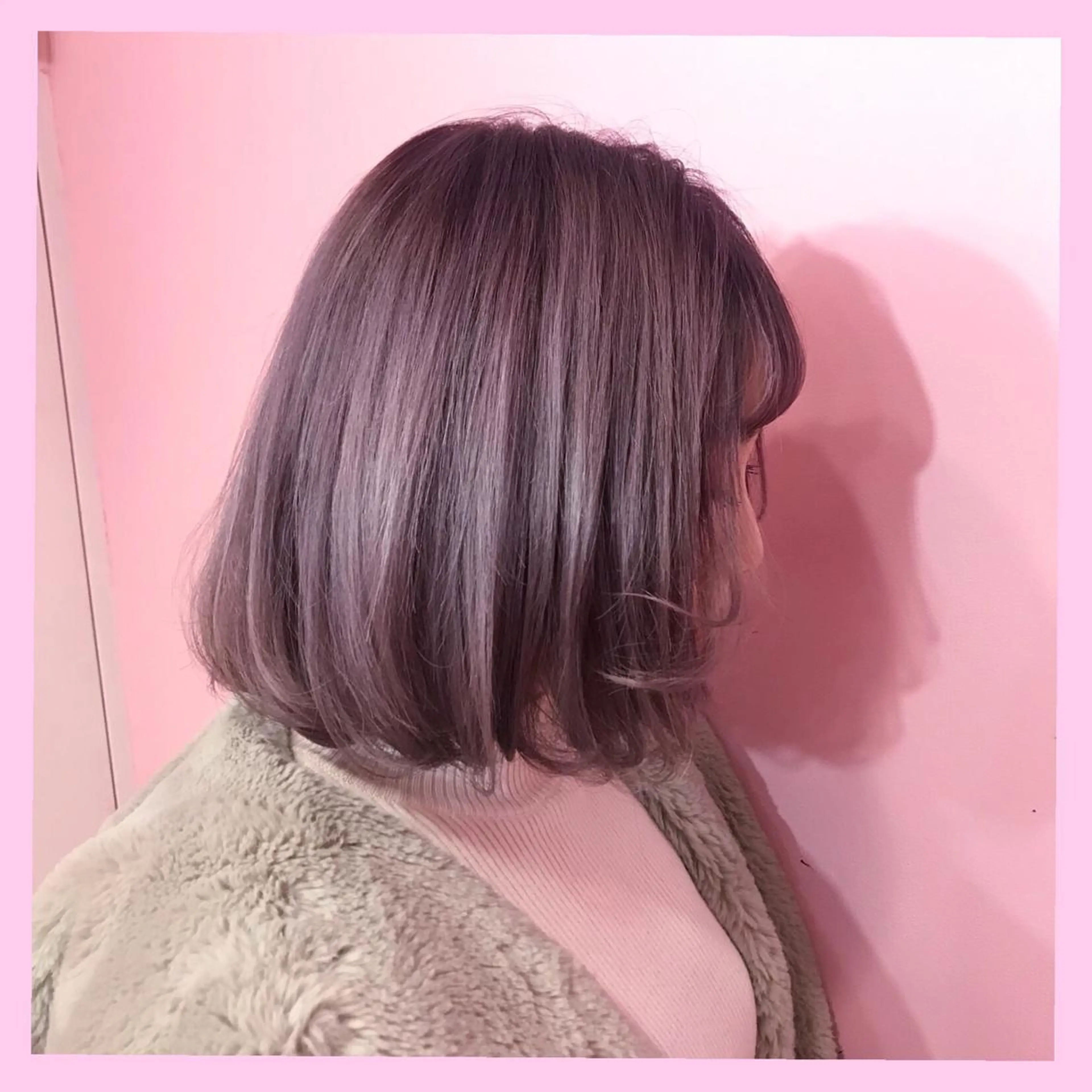 ショート カラー SHIN/レイヤー カット×クロスパーマのヘアスタイル