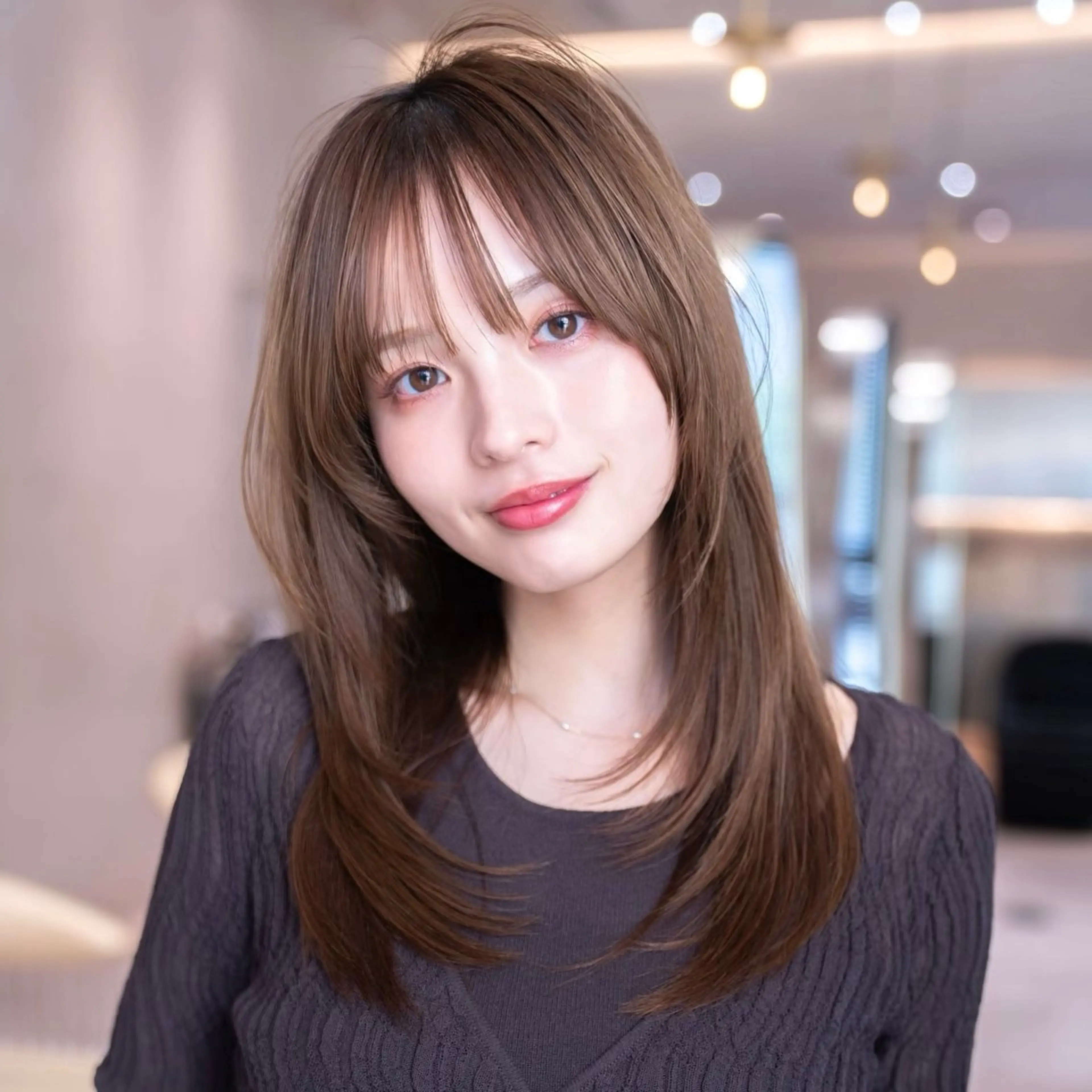 セミロング カラー 顔まわりレイヤー 伸ばしかけ 韓国風ヘア レイヤーカット 小顔カット 渋谷/ボブ・ブリーチ 透明感カラーしょうごのヘアスタイル