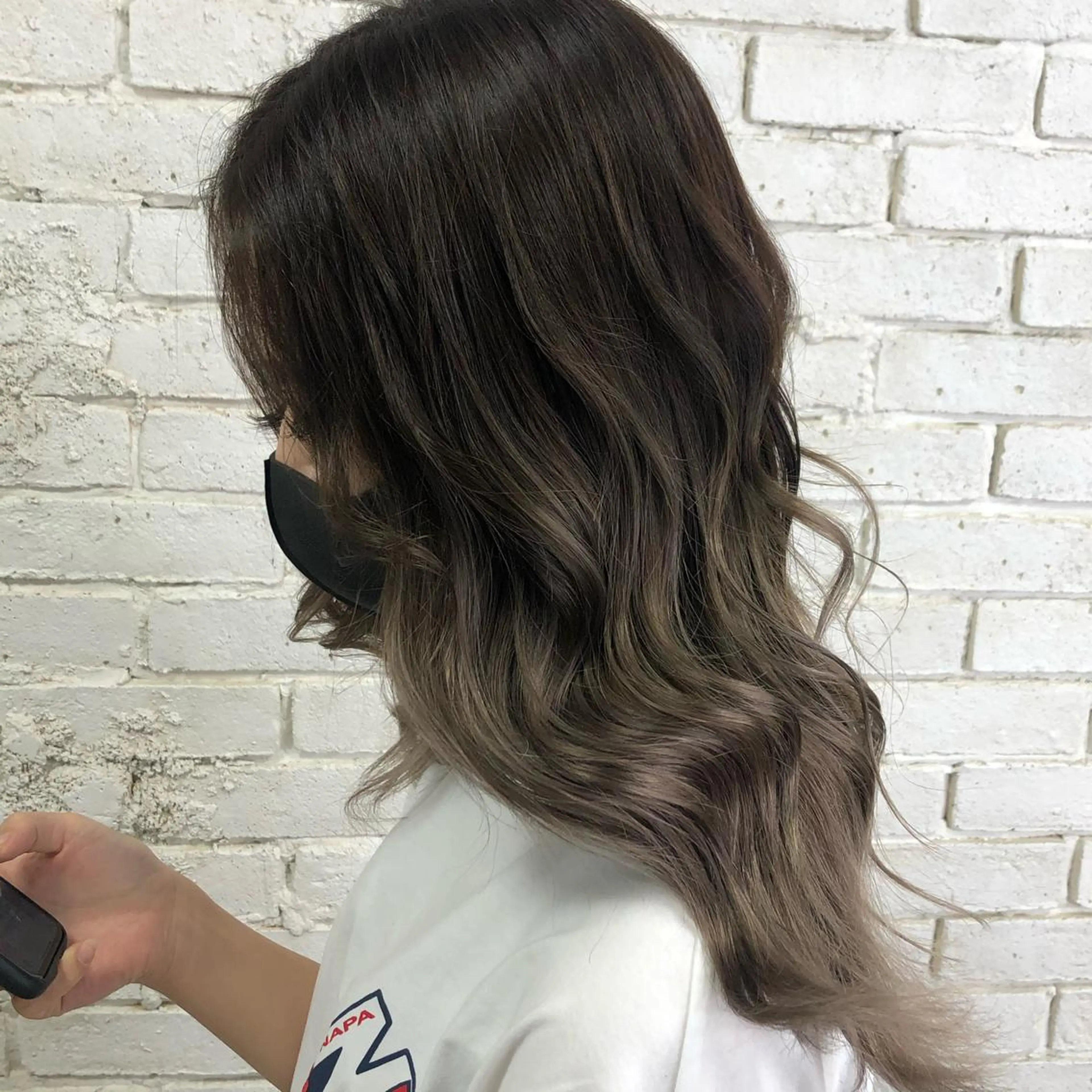 ロング カラー 艶ハイトーン👑♡ NATSUKIのヘアスタイル