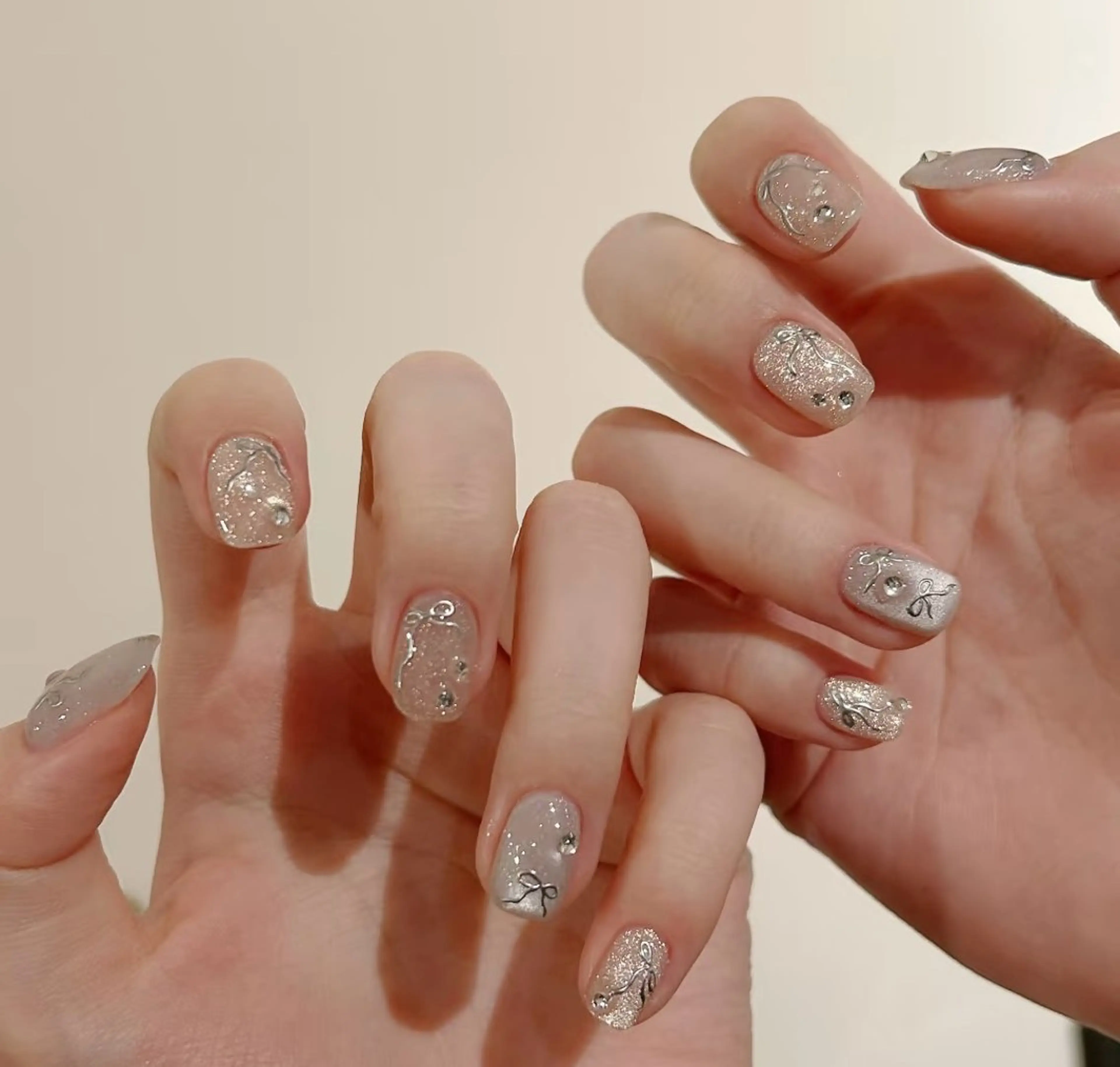 ネイル 高木 維麗絲のネイルデザイン