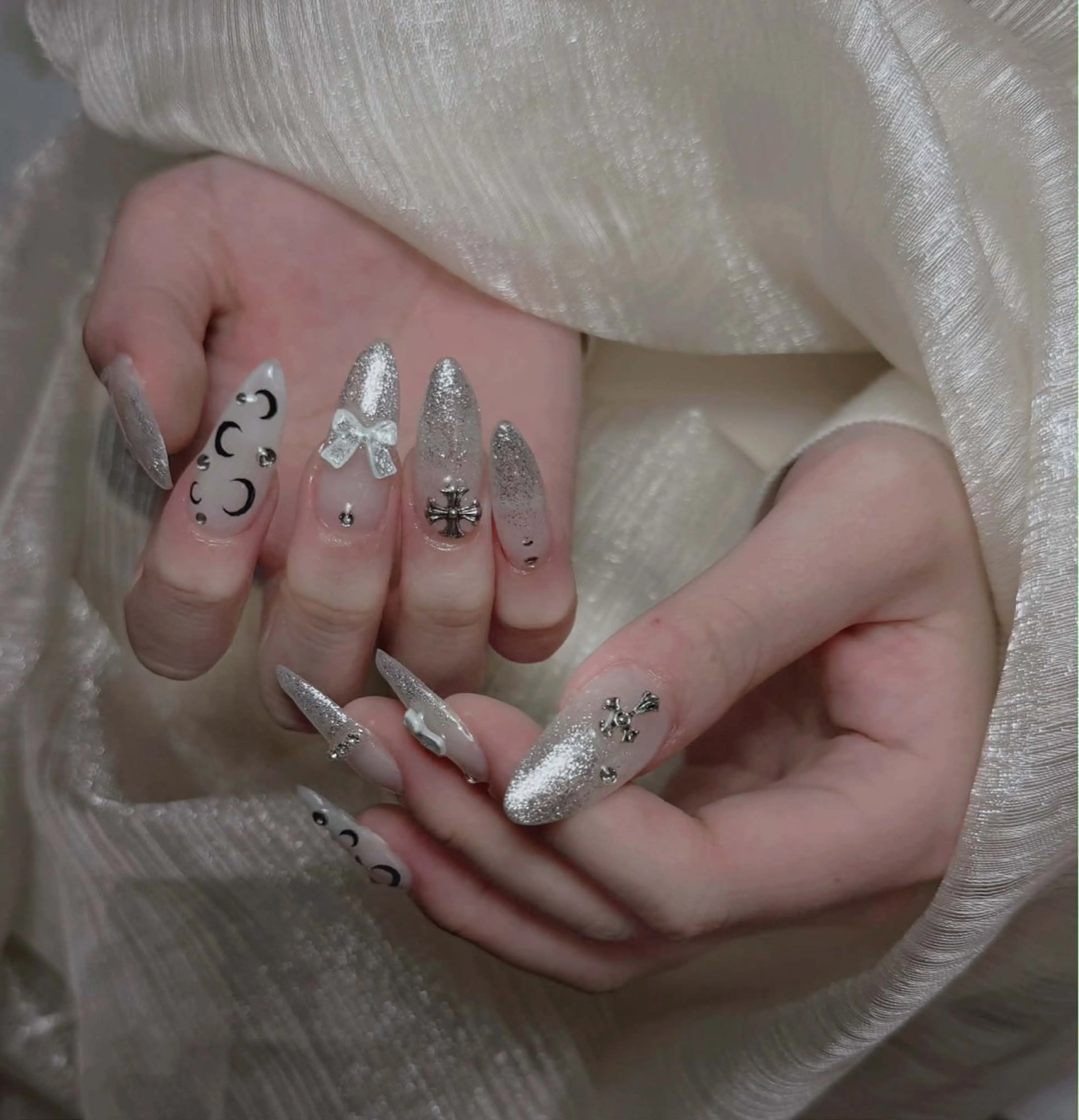 ネイル ハンドネイル Mira Nail Studioのネイルデザイン