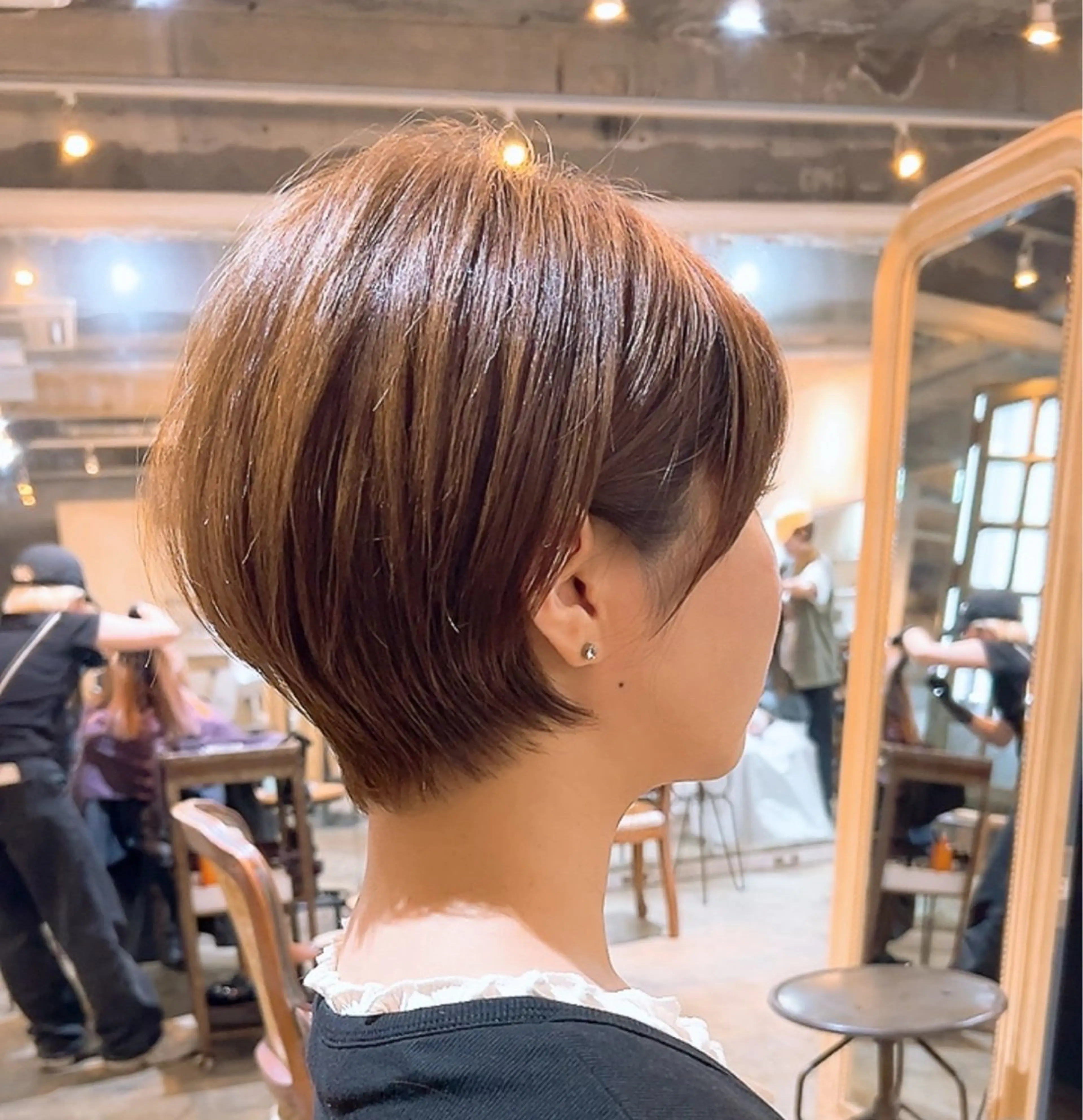 くびれショート（首が細く見える）＋ワンステップトリートメントの写真