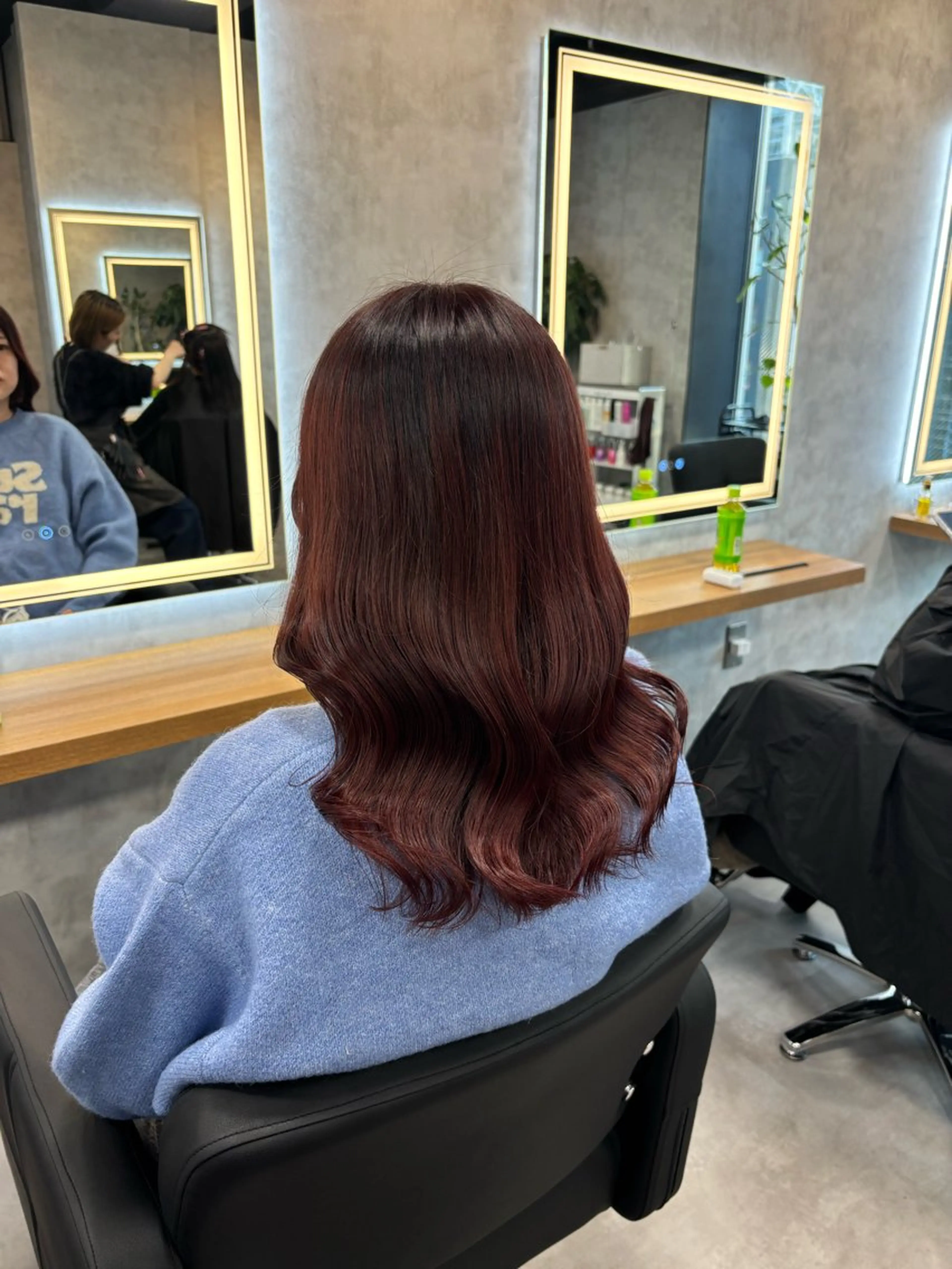 ロング カラー パーマ ヘアアレンジ 透明感ブリーチカラー 🌈TOMOHIROのヘアスタイル