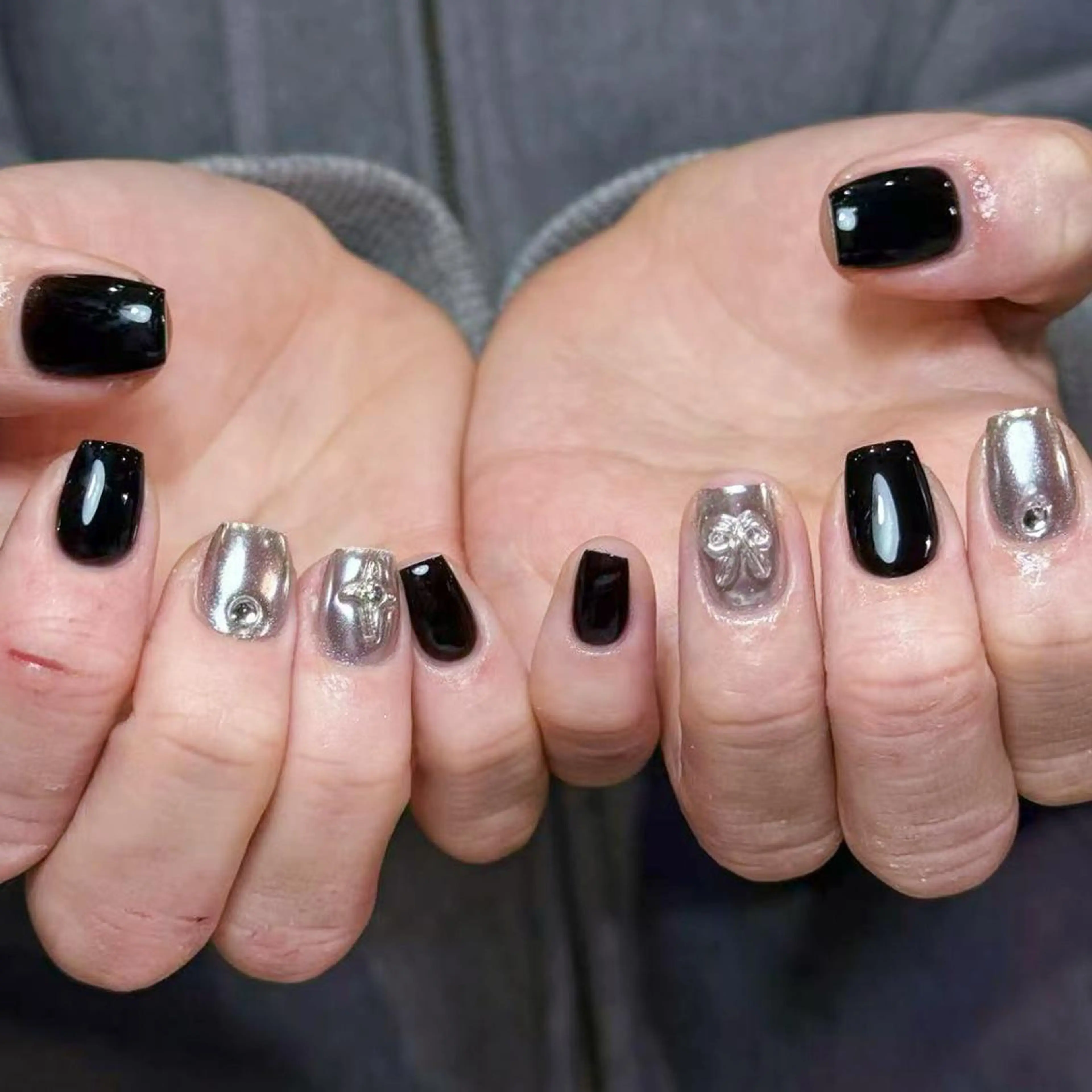 ネイル アートネイル オーロラネイル ガーリー キラキラネイル 韓国ネイル ハンドネイル DIANMOND NAIL🌸のネイルデザイン