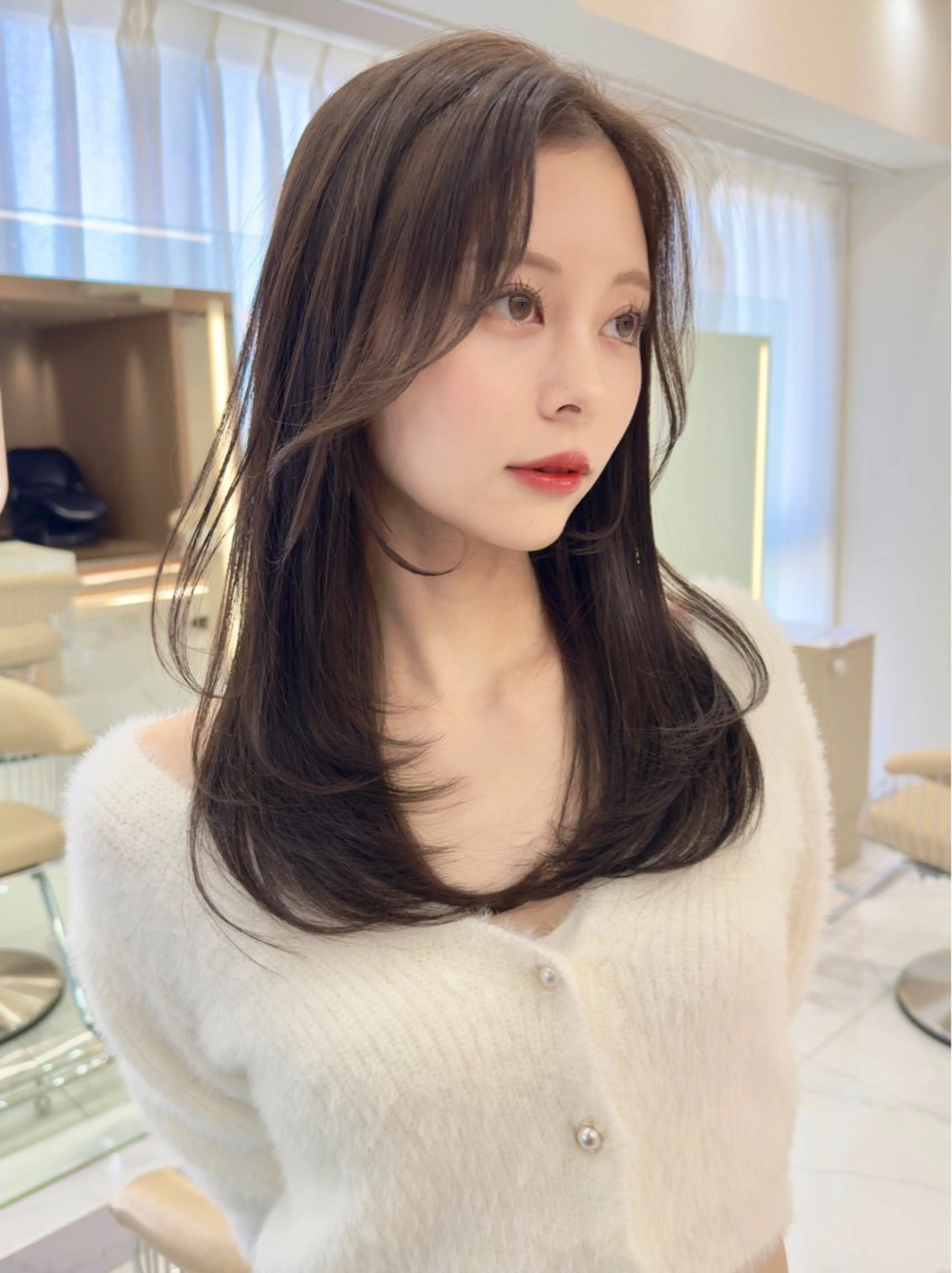 セミロング カラー カット ヘアカラー トリートメント レイヤー❣️縮毛矯正 川村利幸のヘアスタイル