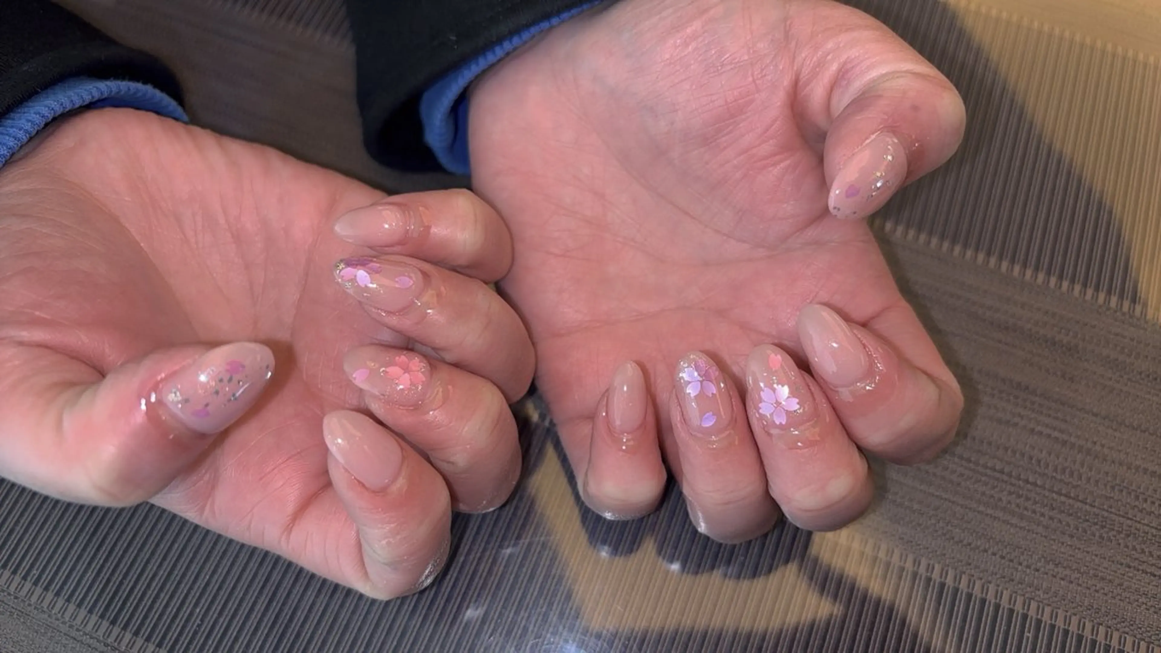 ネイル グラデーション ラメ(グリッター) ラメグラデーション ハンドネイル coco nailのネイルデザイン