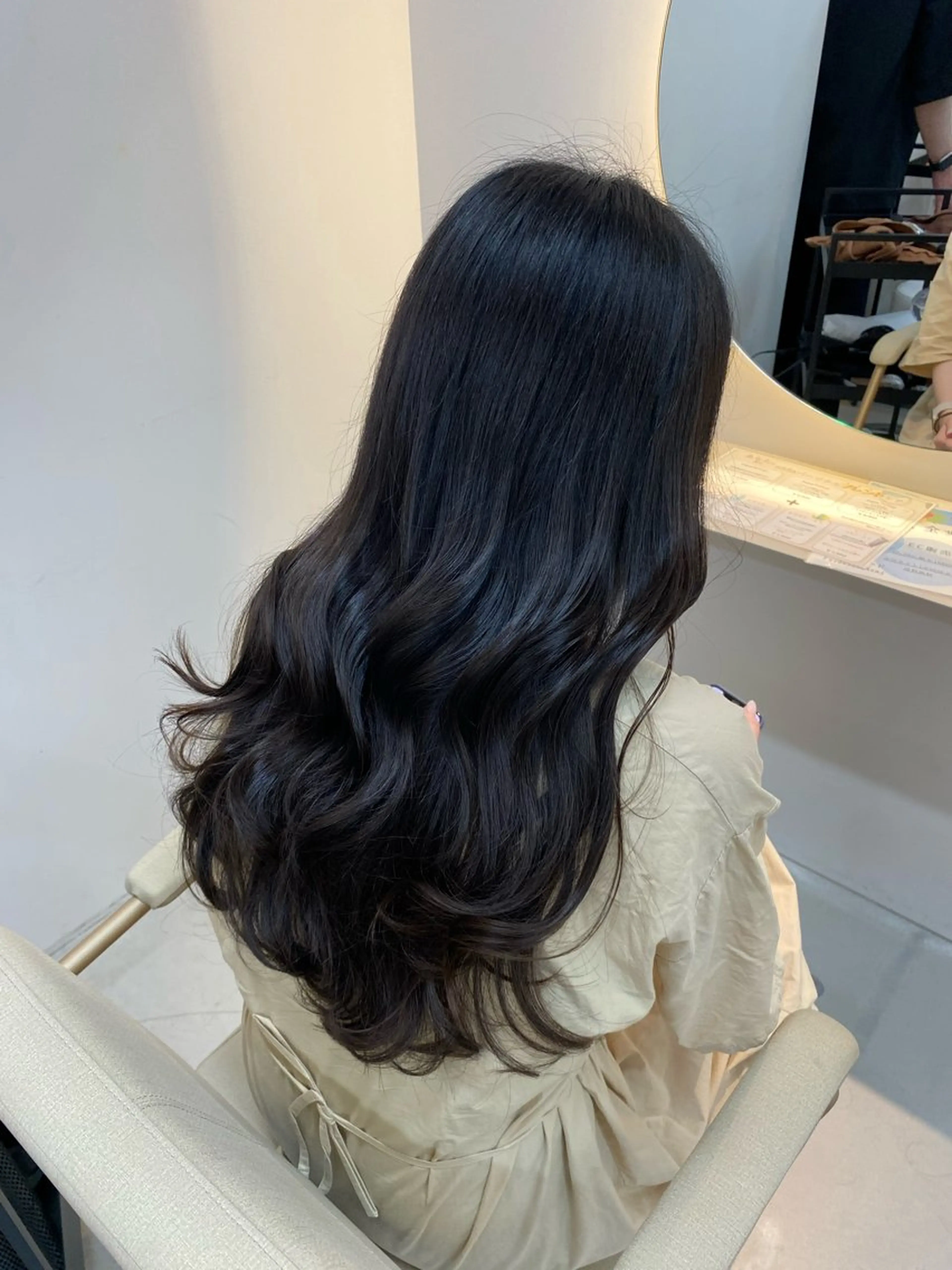 ロング カット ヘアカラー 藤原 悠暉のヘアスタイル