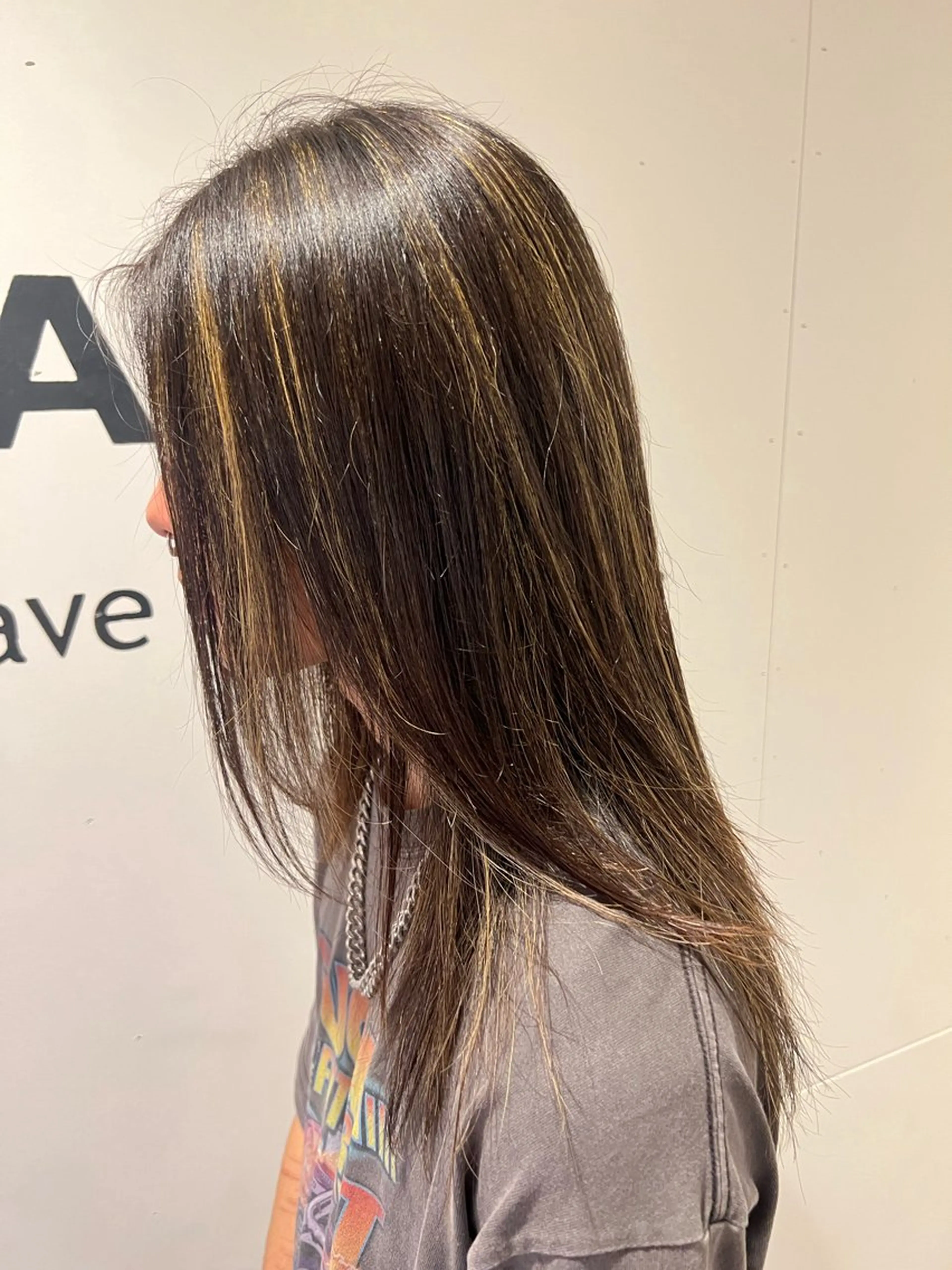 ロング カラー ハイライトカラー ハイライト ニーナ/MONIQA /ハイトーンカラーのヘアスタイル