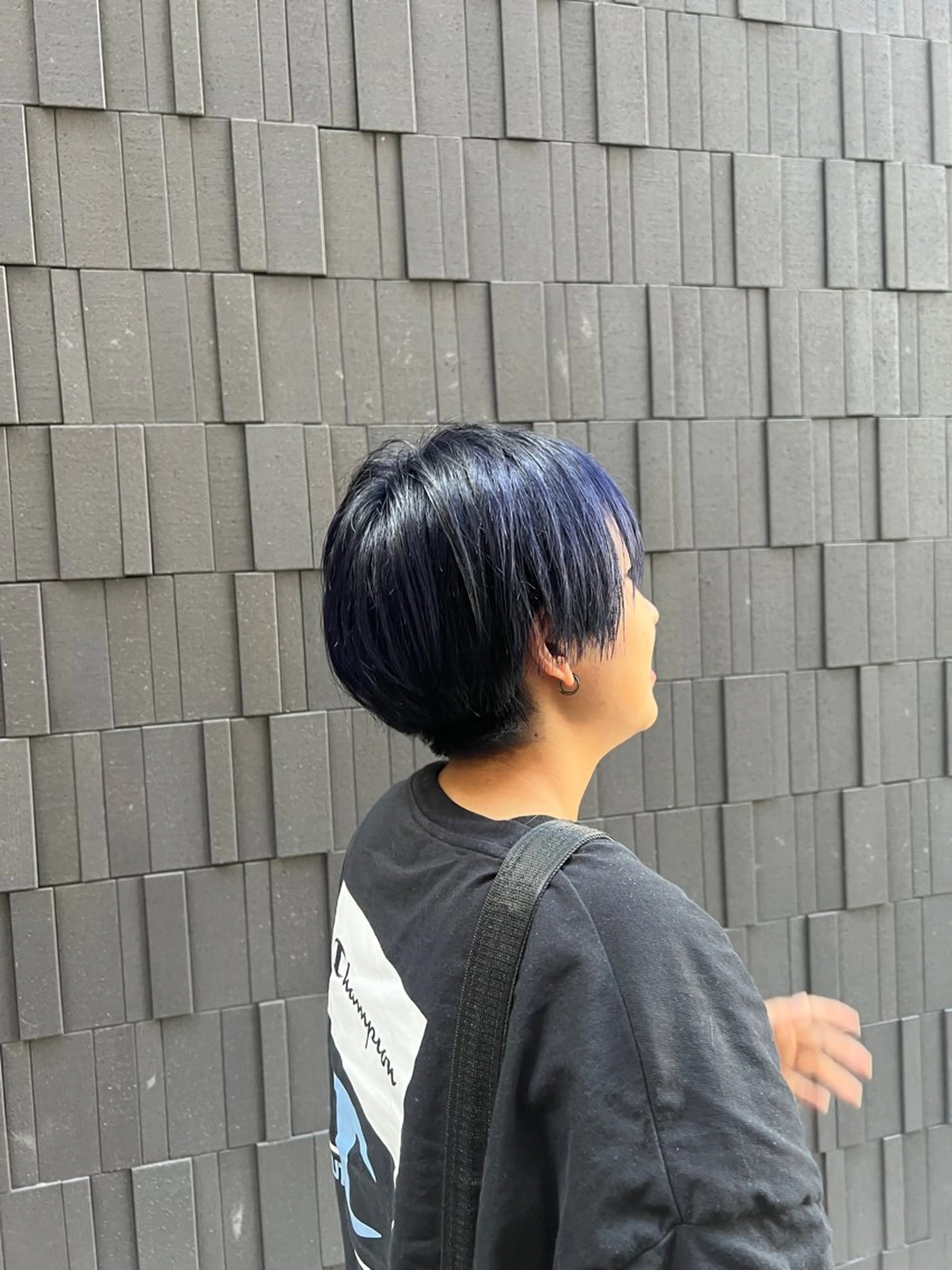 ショート カラー ブリーチ BEACH　HAIR&NAIL所属・両国駅徒歩1分⭐️ アイロン仕上げのヘアスタイル