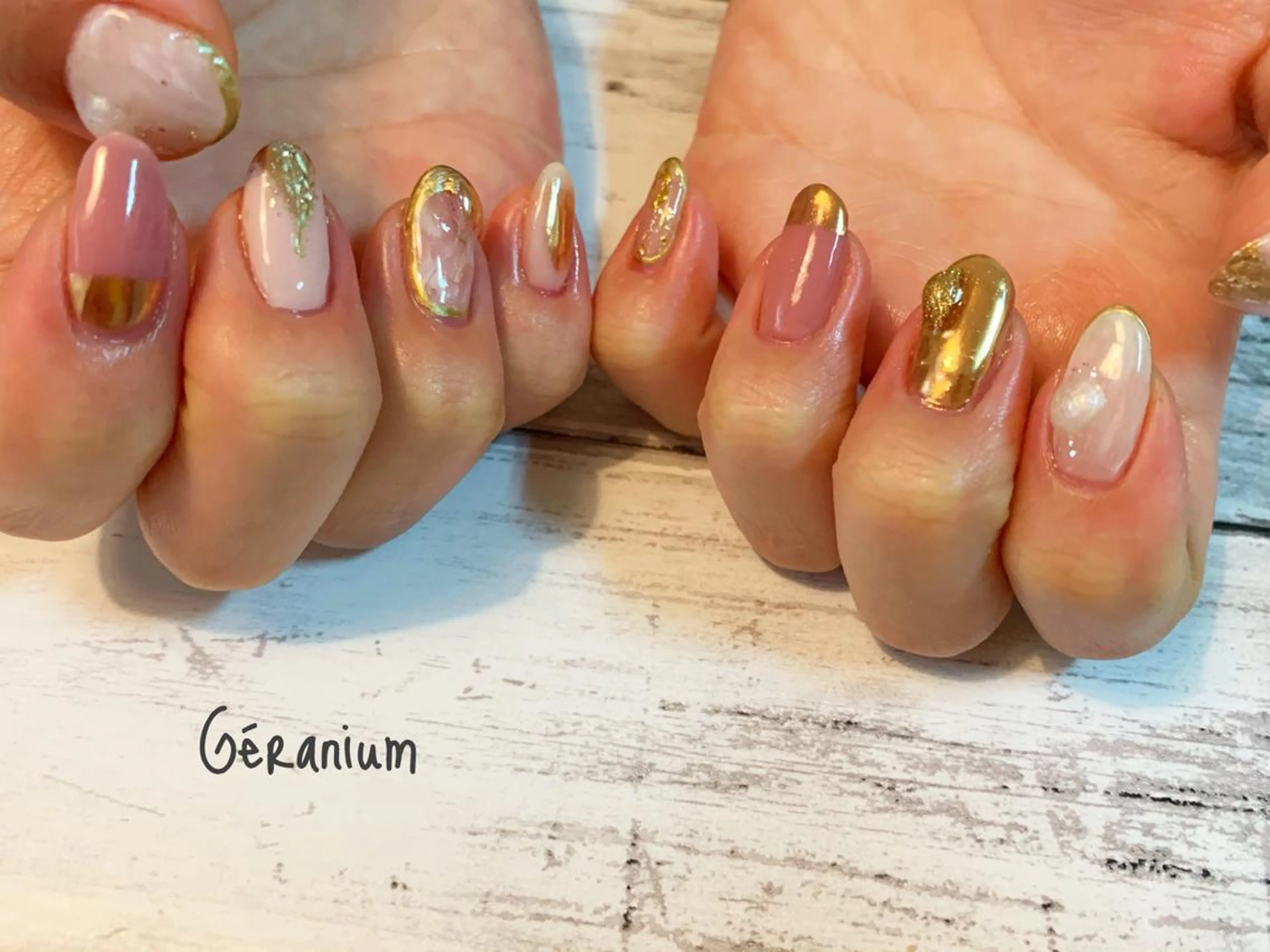 ネイル ハンドネイル フットネイル GéRanium Harukaのネイルデザイン