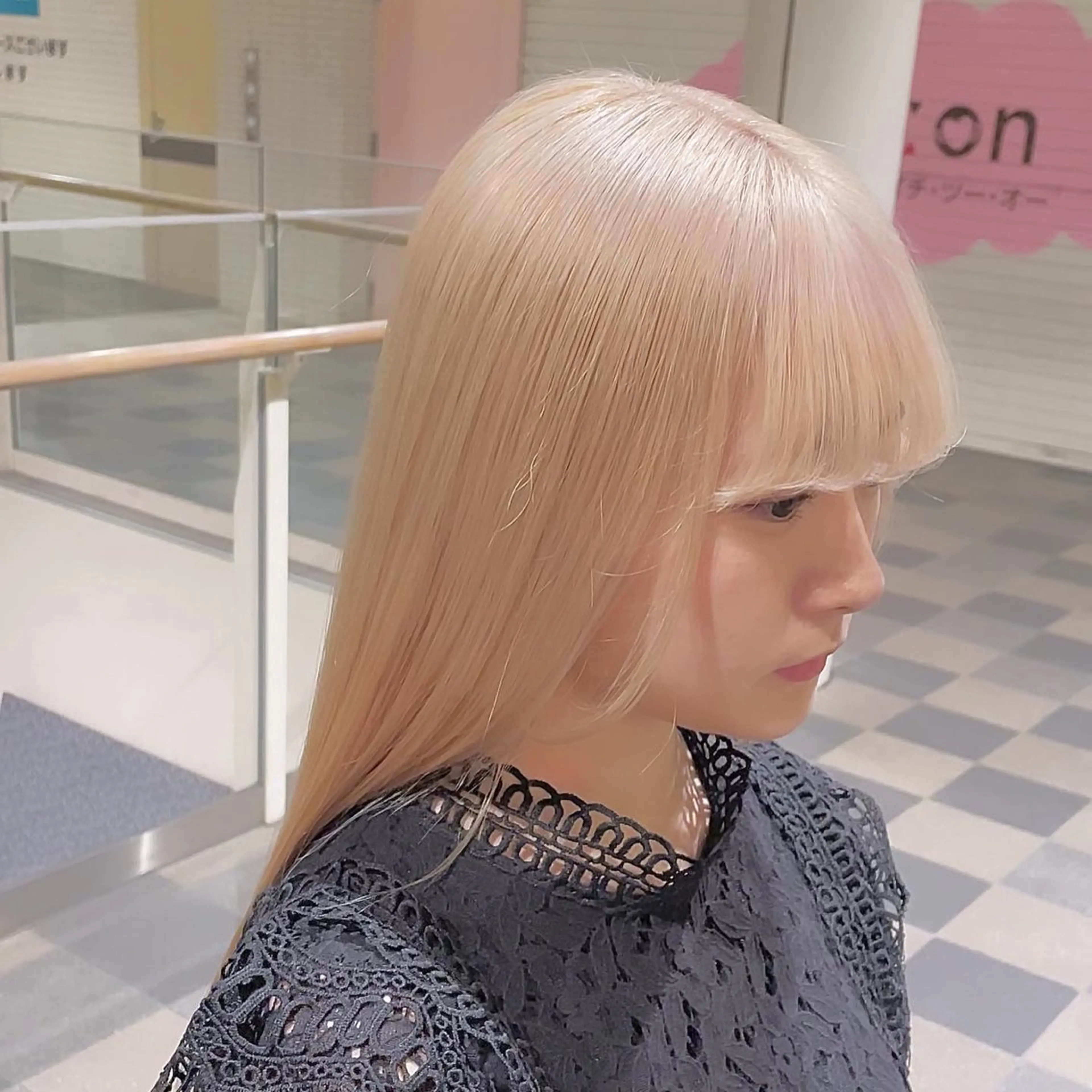 カラー L.OSAKA平山 英一のヘアスタイル