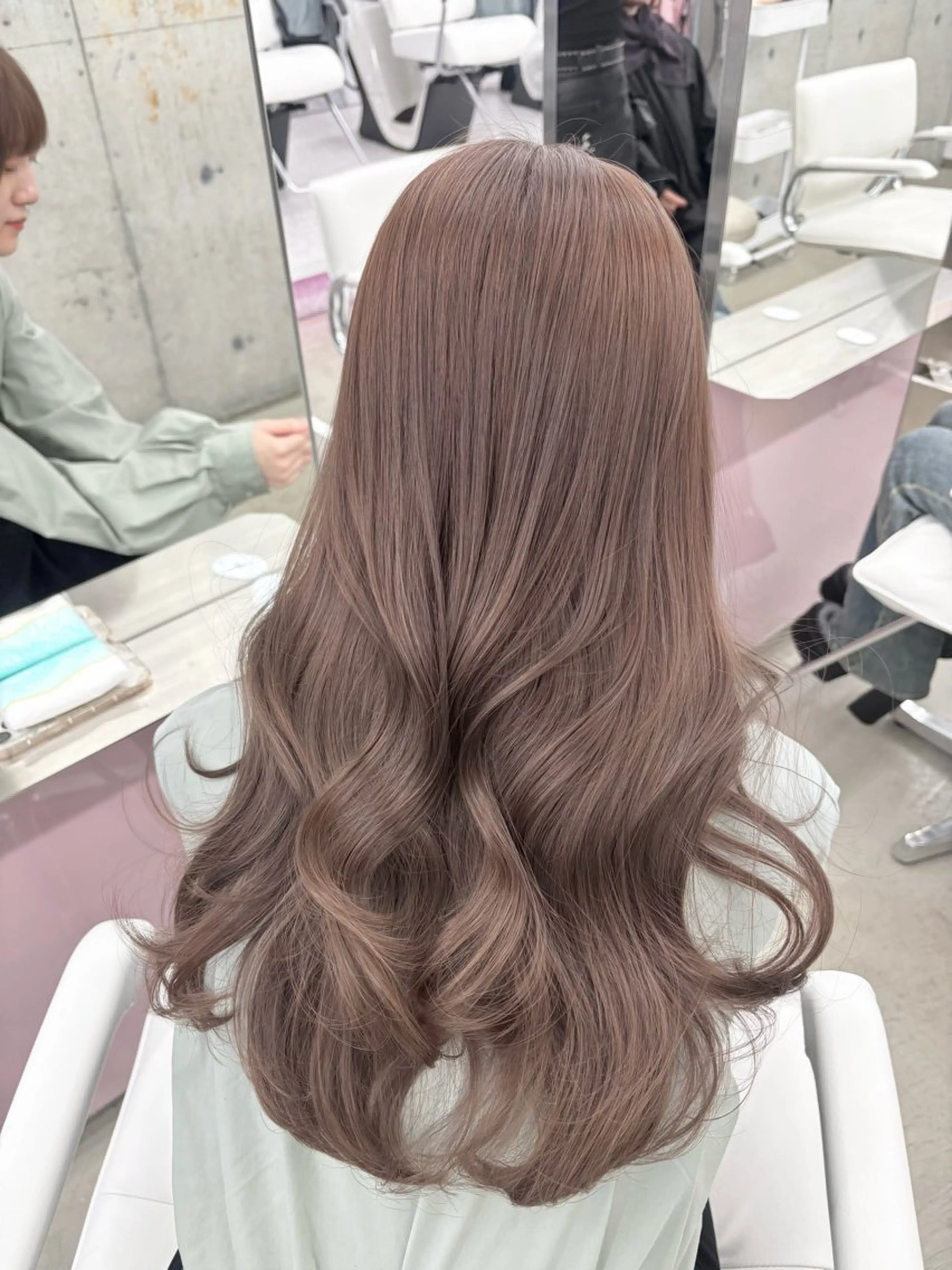 カラー NI表参道所属・Kana/韓国ヘア /暖色カラー🍒のヘアスタイル