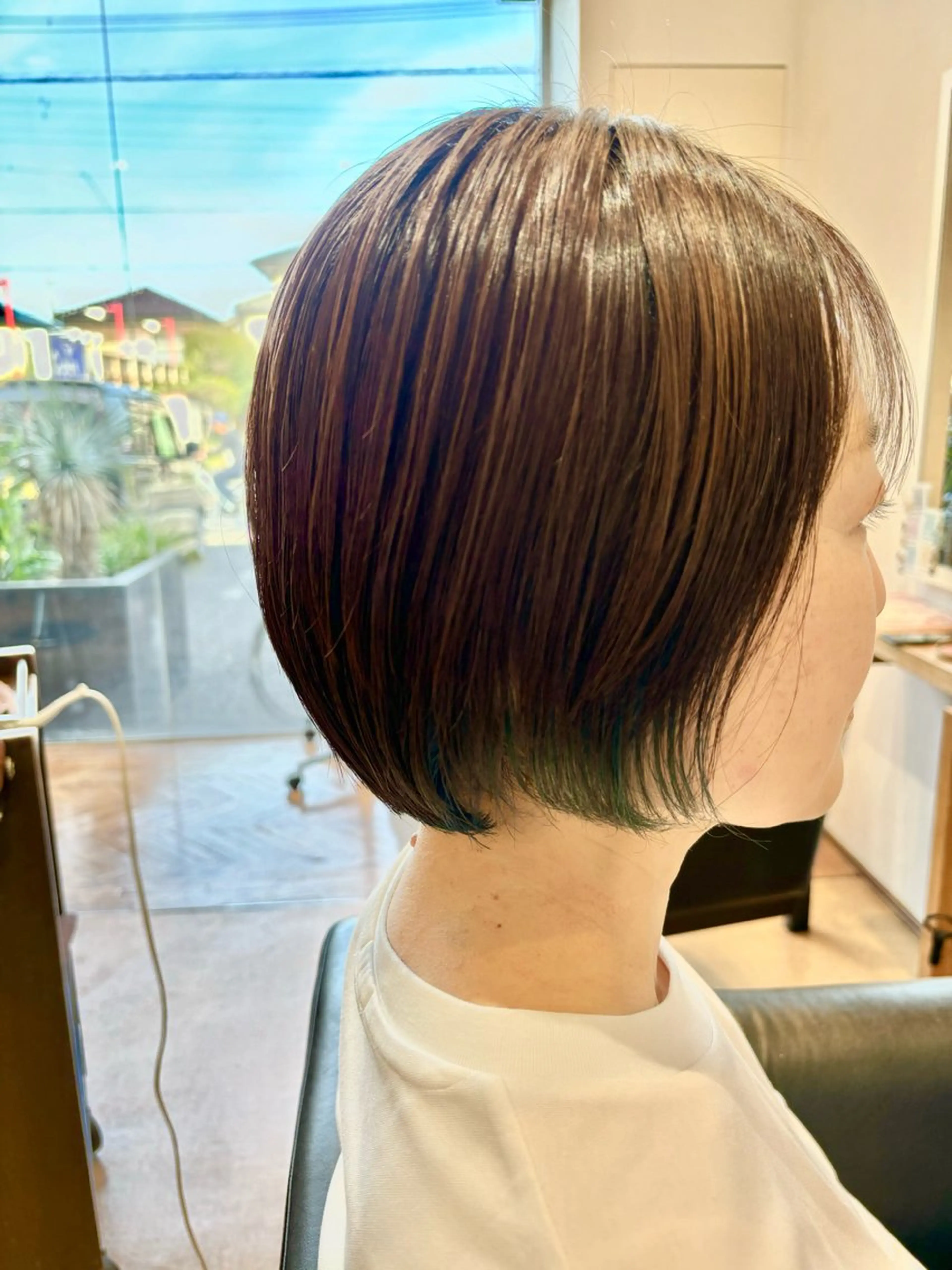 ショート カラー ショートボブ ブルーカラー イヤリングカラー イルミナカラー インナーカラー カット ヘアカラー 秋山知穂🌸縮毛矯正 ショートお任せ🌸のヘアスタイル