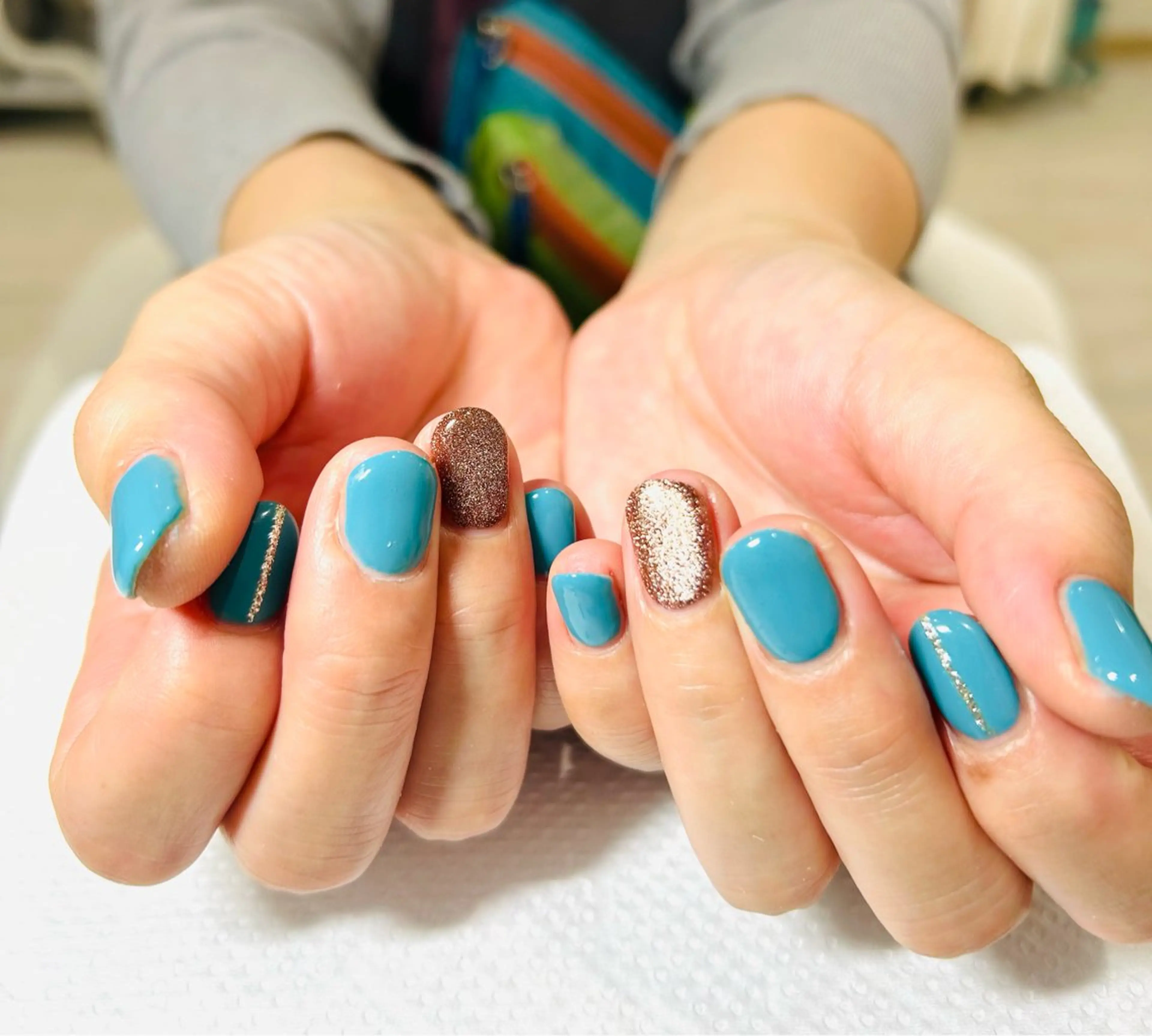 ネイル フラッシュネイル フットネイル フレンチネイル ラメ(グリッター) ラメグラデーション Ｈ3（エイチスリー）所属・H3 hitoのネイルデザイン