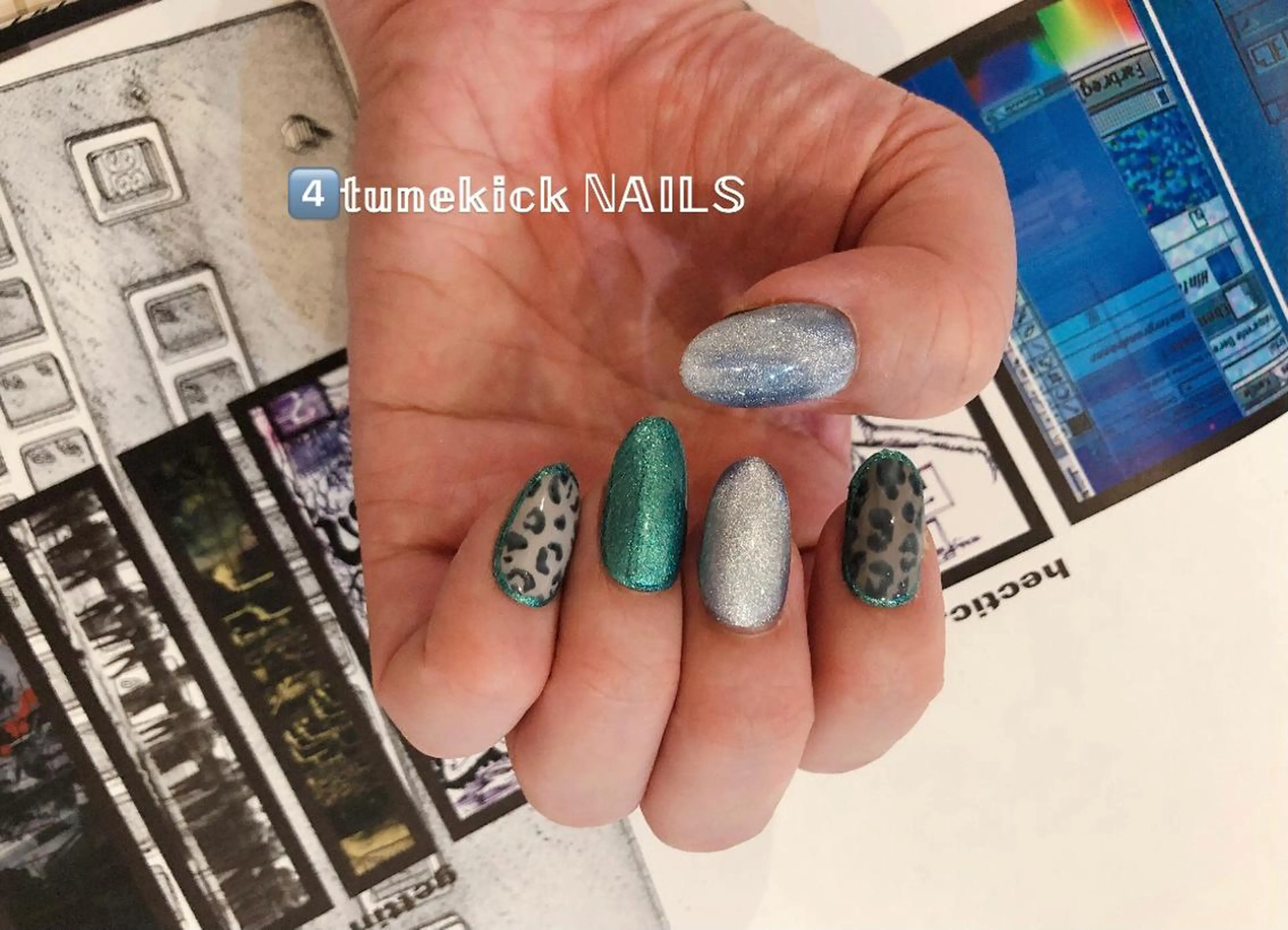 ネイル アニマル柄 冬ネイル クリスマス 4tunekick NAILS(フォーチュンキックネイルズ)所属・光森 淳子のネイルデザイン