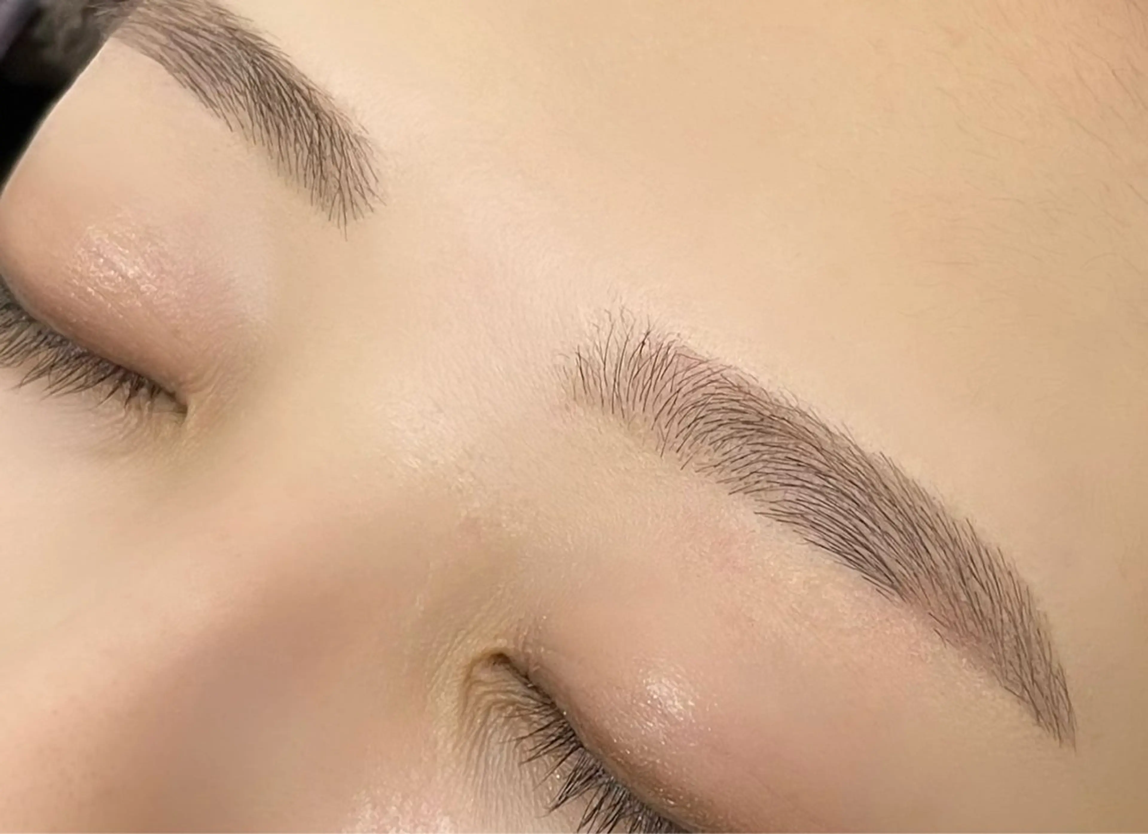 アイブロウ enu大阪梅田店【エヌ】所属・大西 里奈のマツエク・マツパデザイン