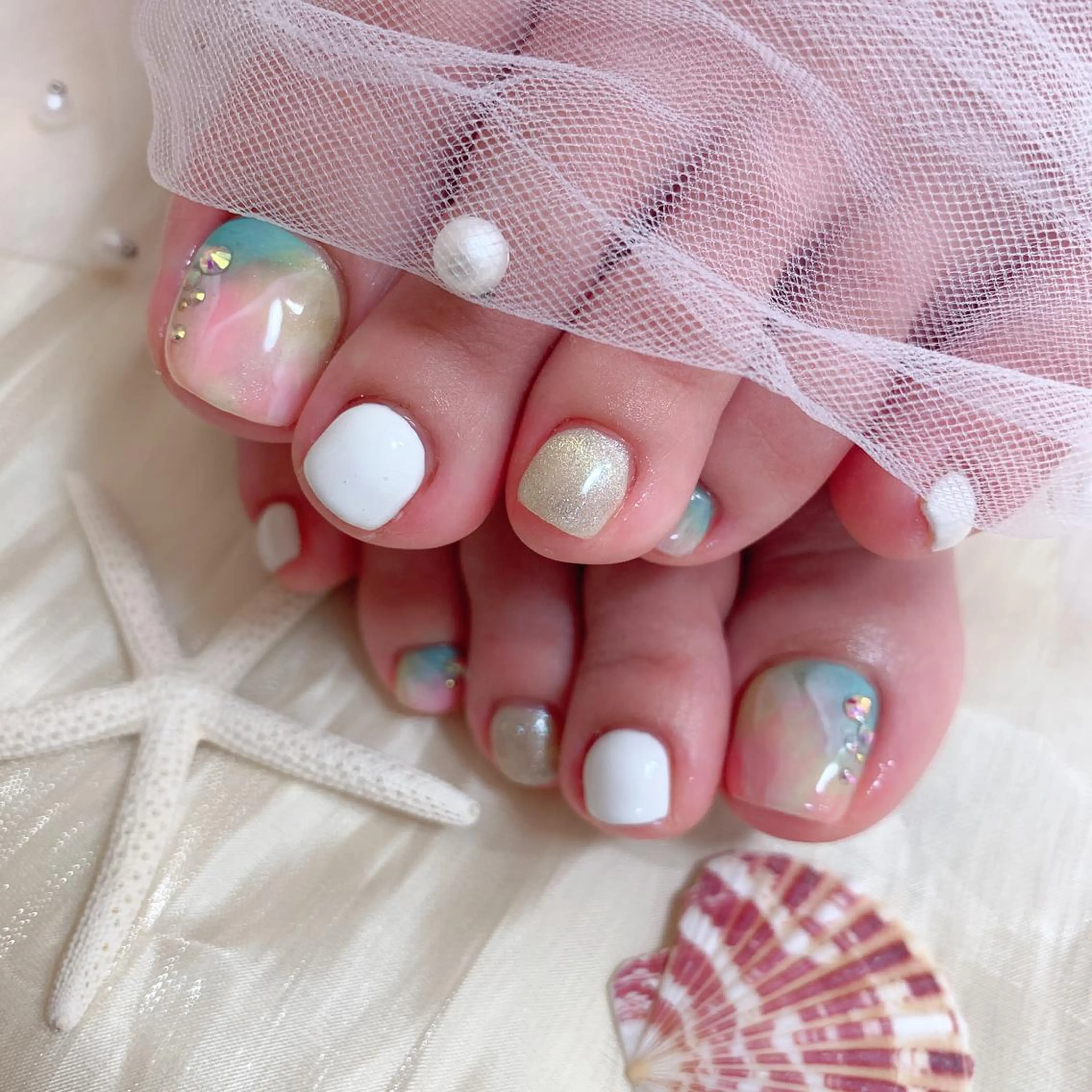 ネイル フットネイル 💅ネイルハウス🏡 🎀TOMO🎀のネイルデザイン