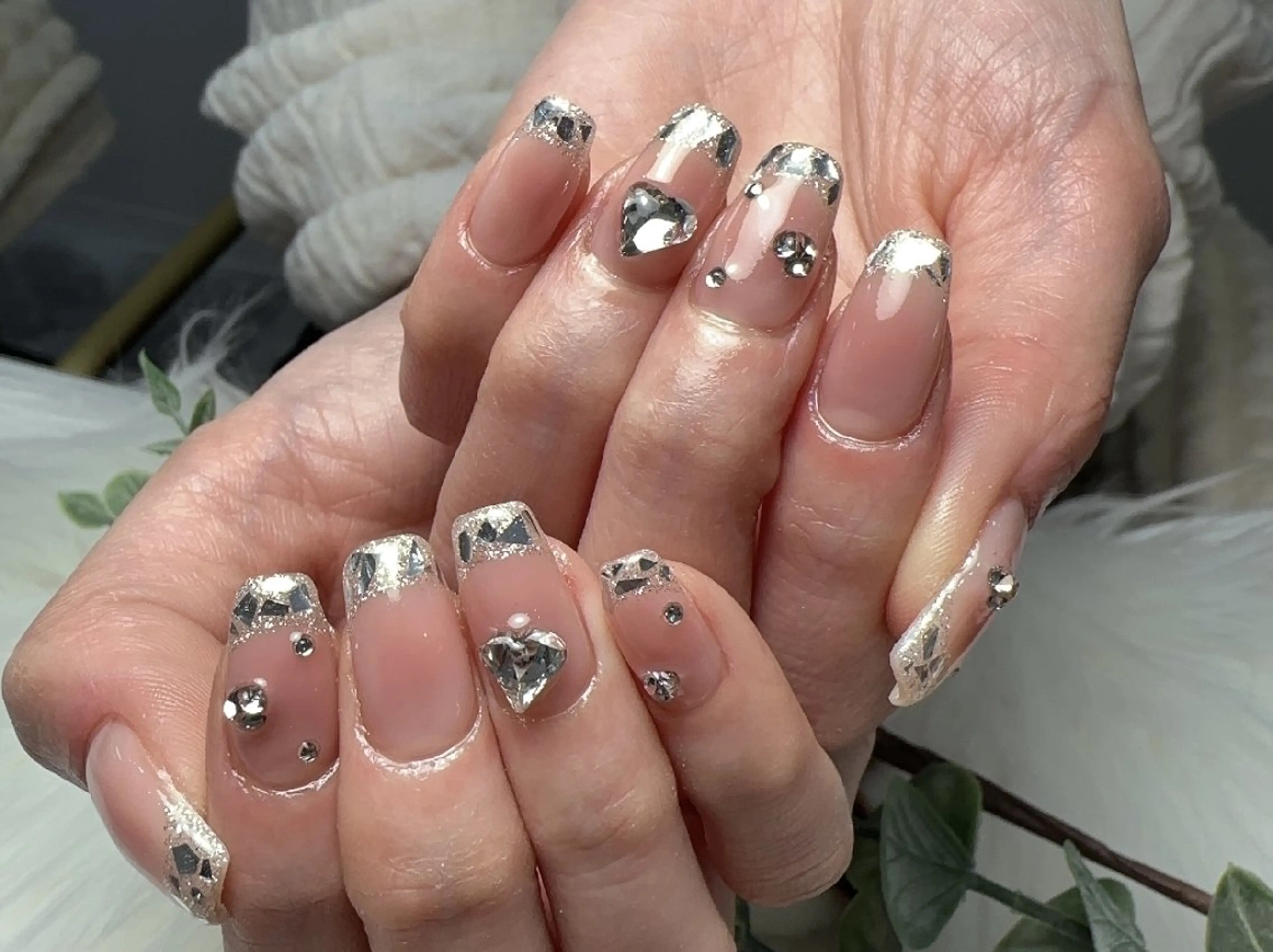 ネイル チークネイル フレンチネイル ガラスフレンチ ハンドネイル UM Nail Salonのネイルデザイン