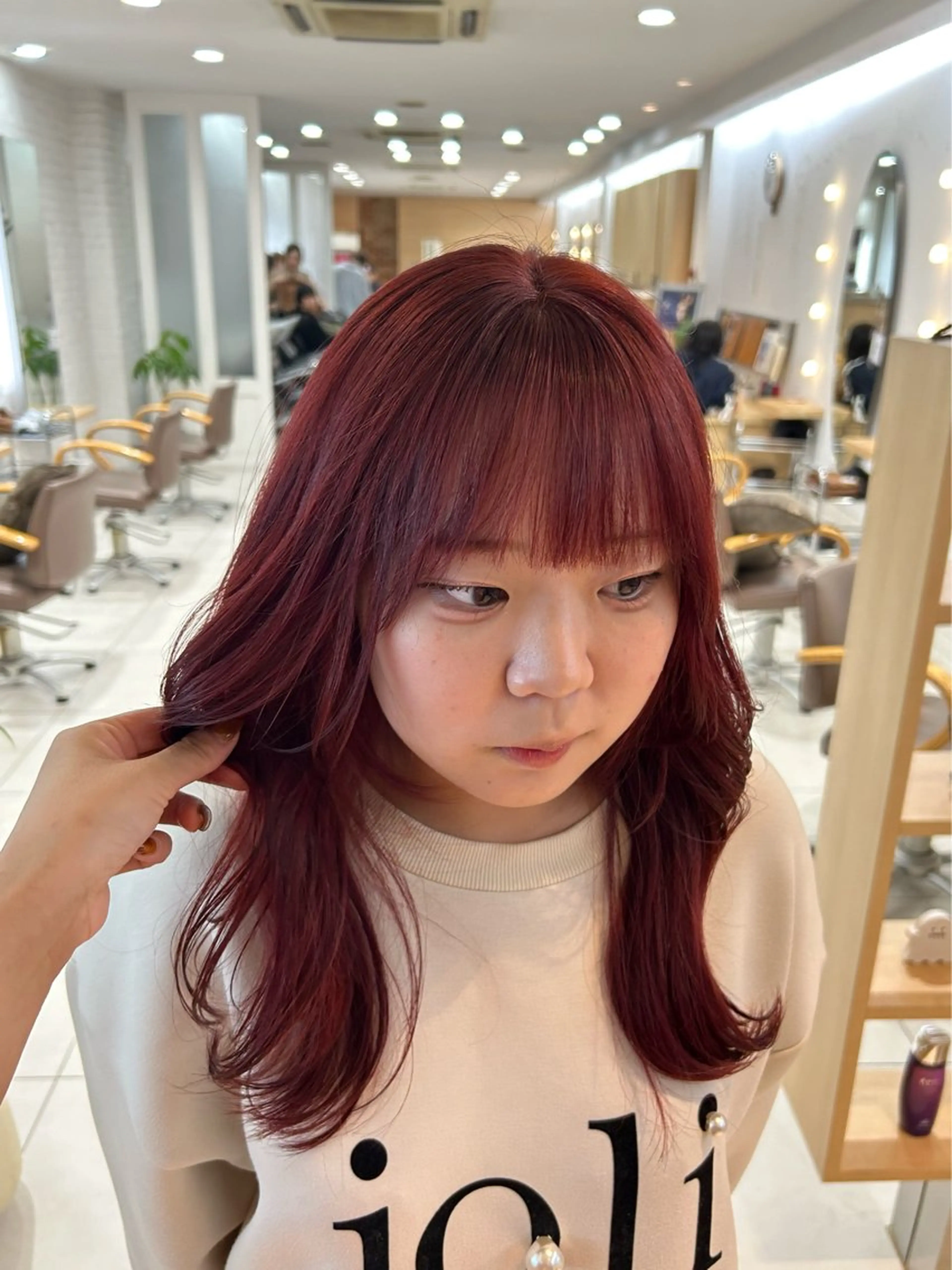 ロング 🍂透明感ベージュ カラー🍂森部杏菜のヘアスタイル