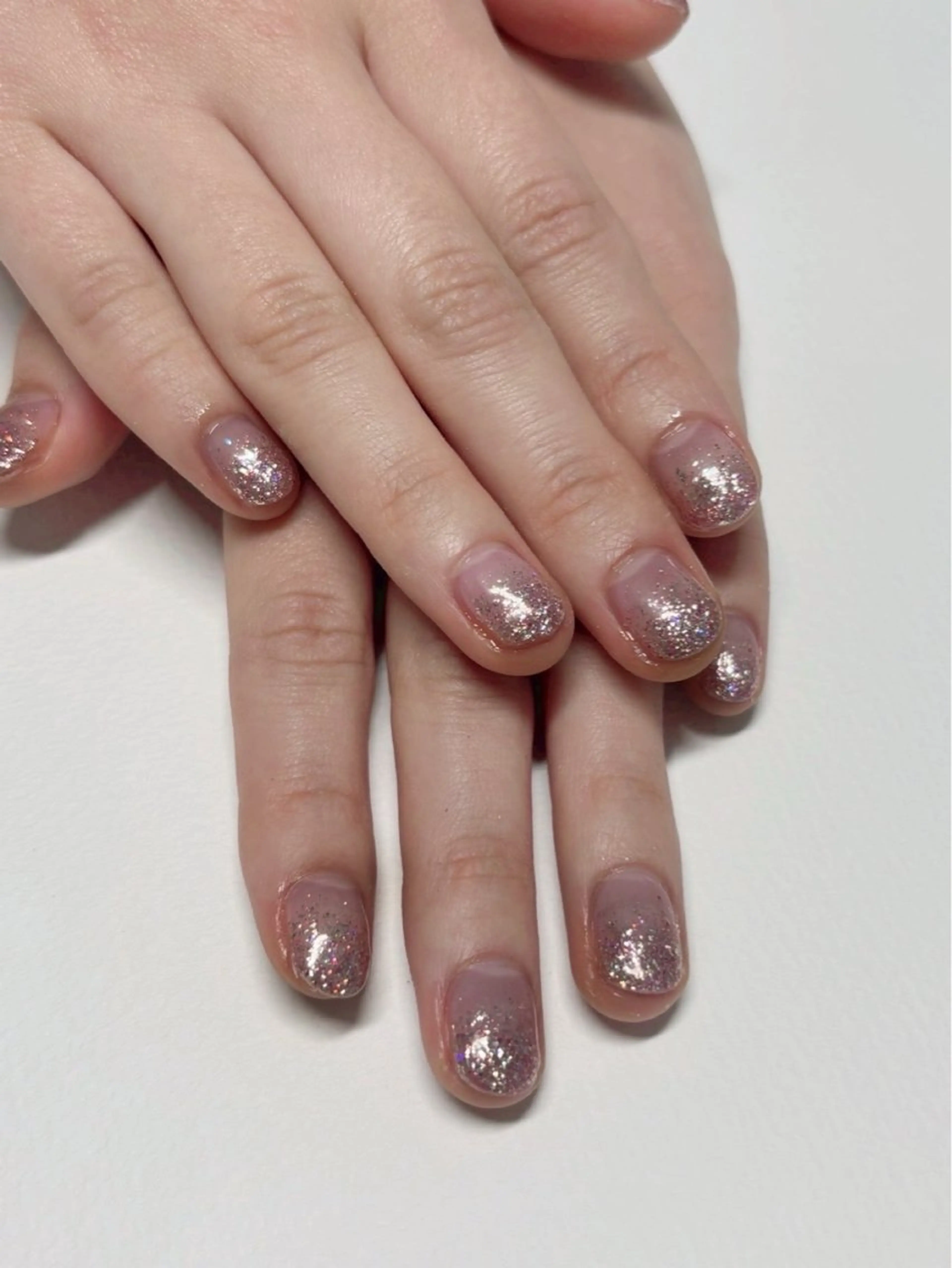 ネイル グラデーション ラメ(グリッター) ラメグラデーション EMINY所属・EMINY: Rinのネイルデザイン