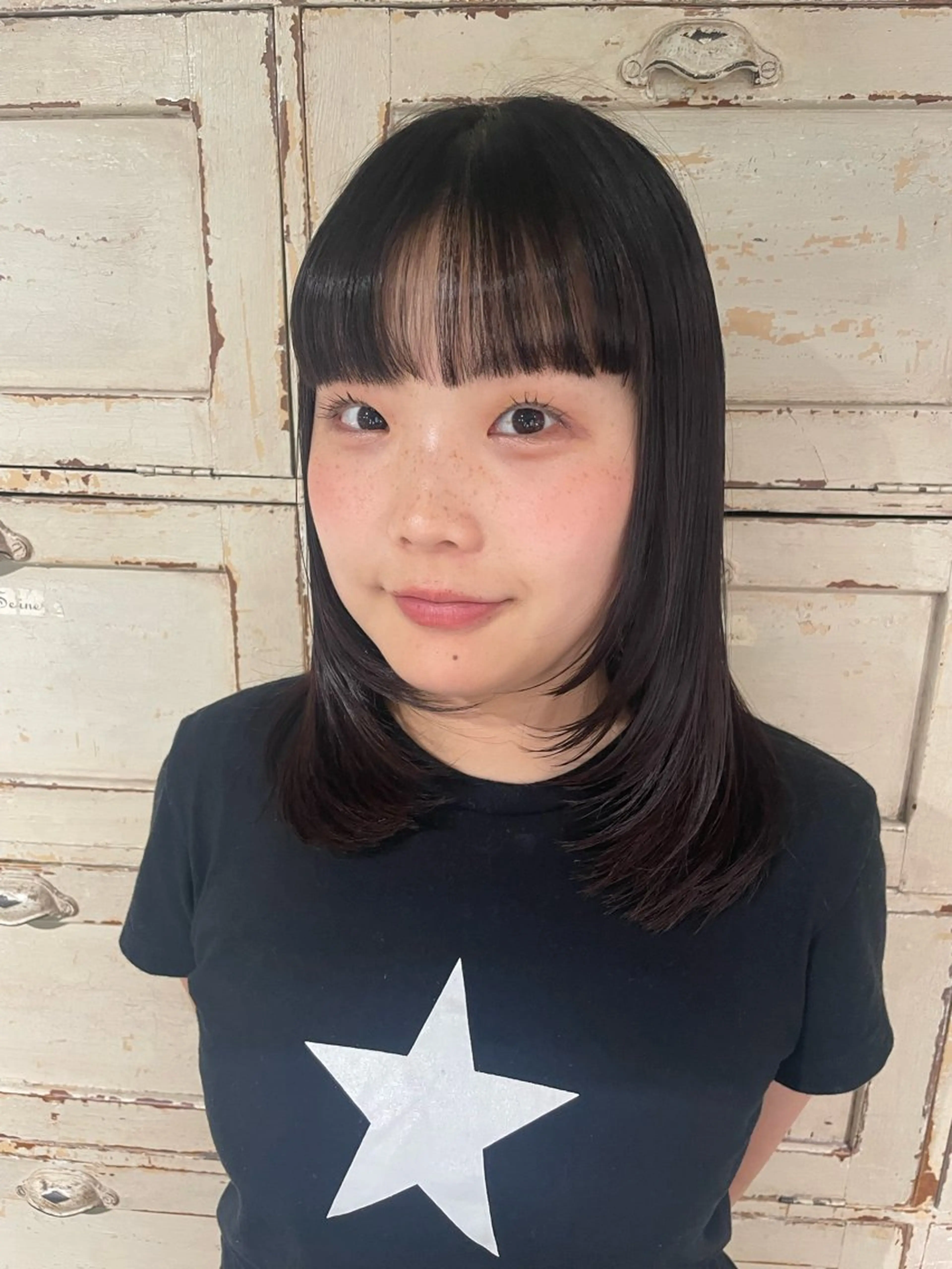 ミディアム レイヤーカット 長野 温佳のヘアスタイル