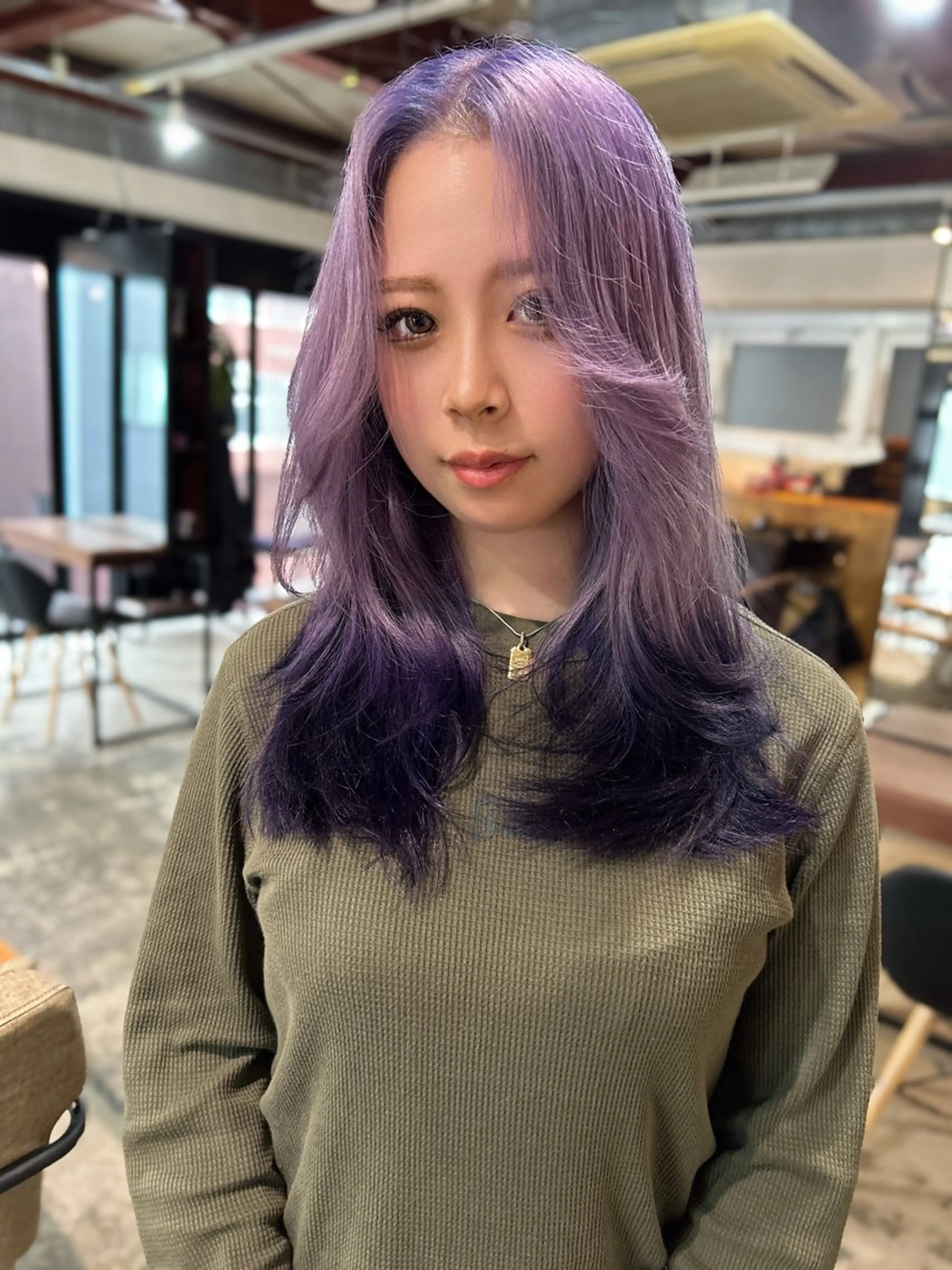 セミロング カラー カット ヘアカラー トリートメント 透明感/ハイトーン カラー/SHISEIのヘアスタイル