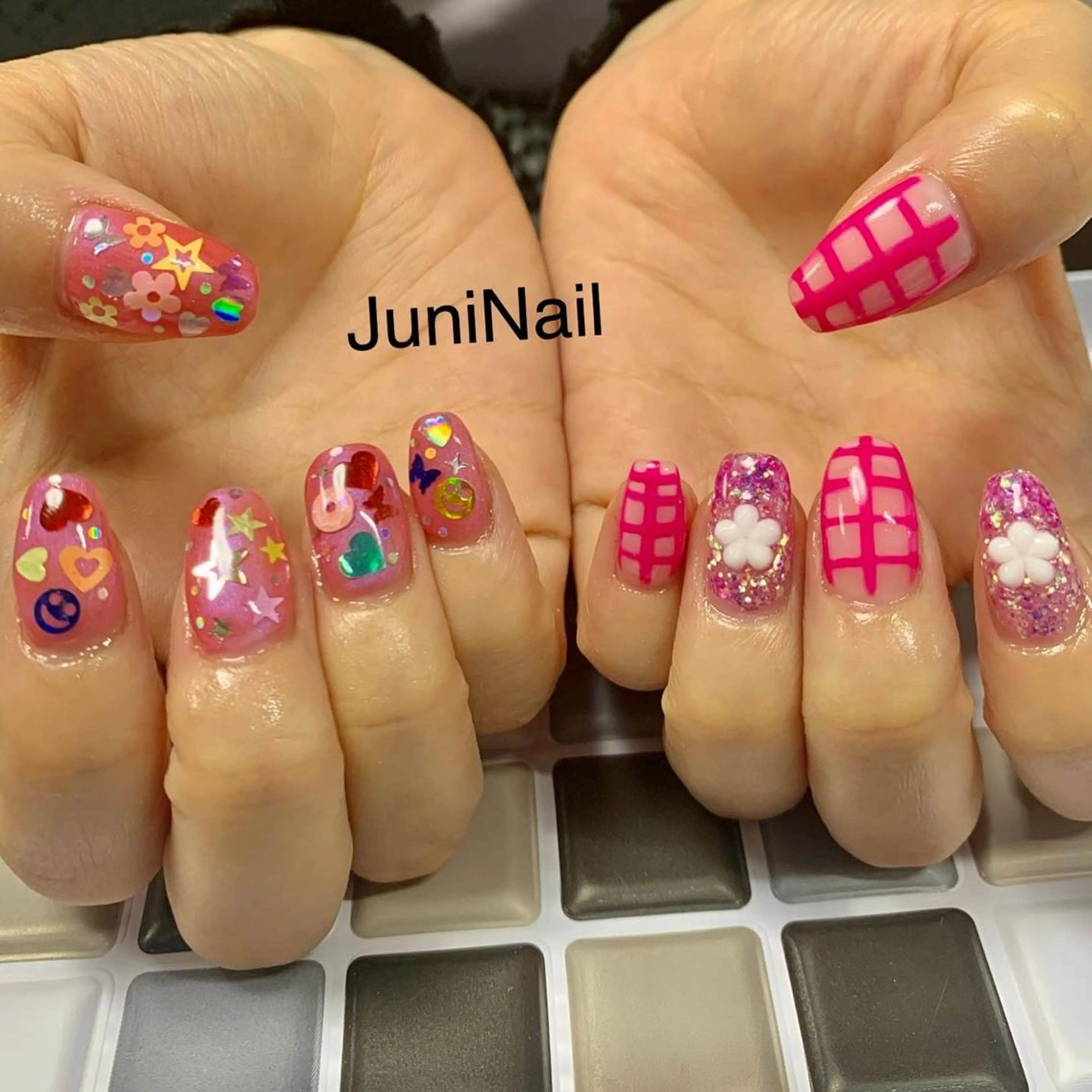 ネイル オーロラネイル クリアネイル 成人式 フラッシュネイル フレンチネイル ハンドネイル JuniNail 주니네일🇰🇷suのネイルデザイン