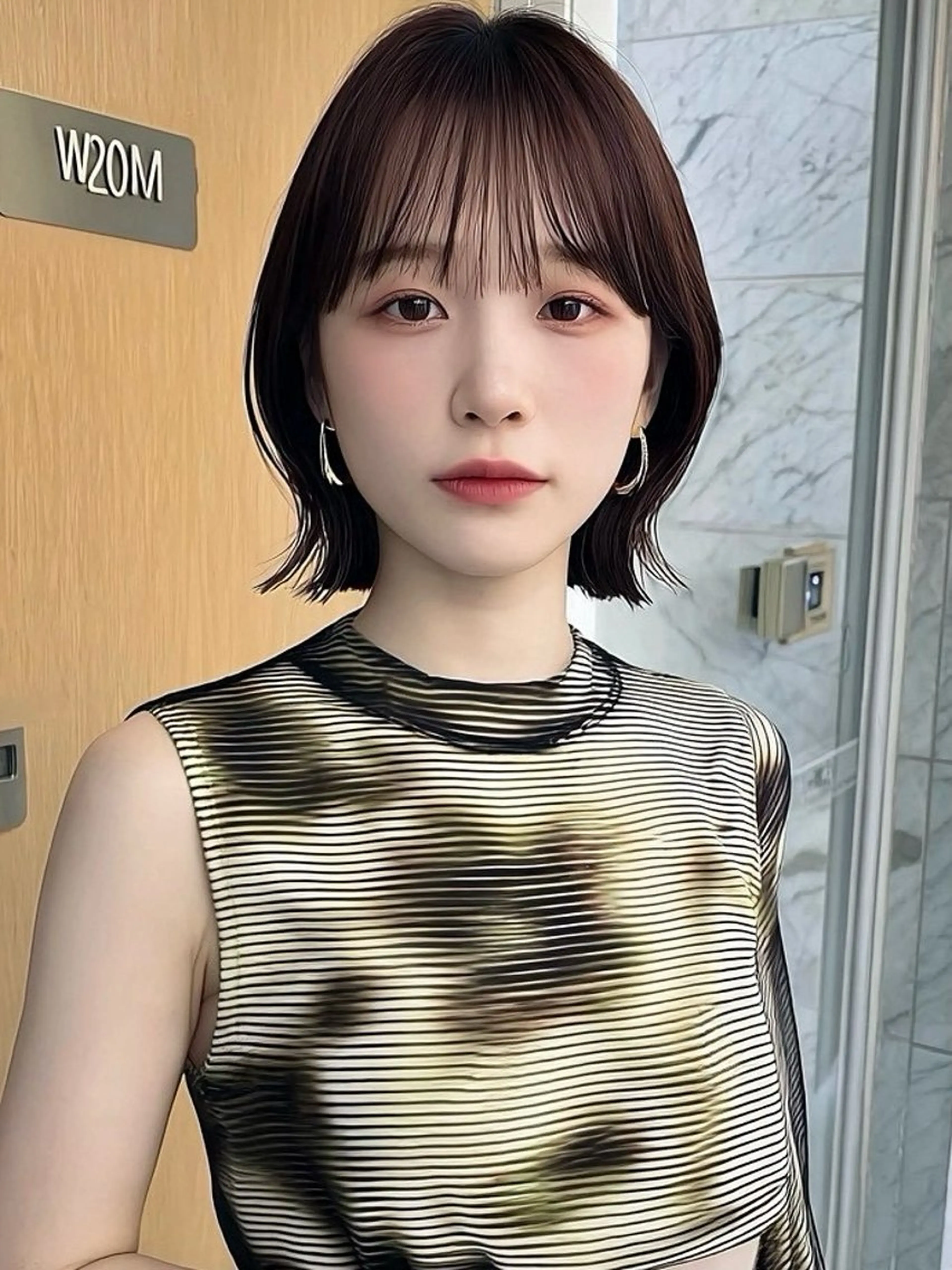 ミディアム ボブレイヤー ボブ 顔まわりレイヤー 韓国風ヘア レイヤーカット 岡田 望愛🫧のヘアスタイル