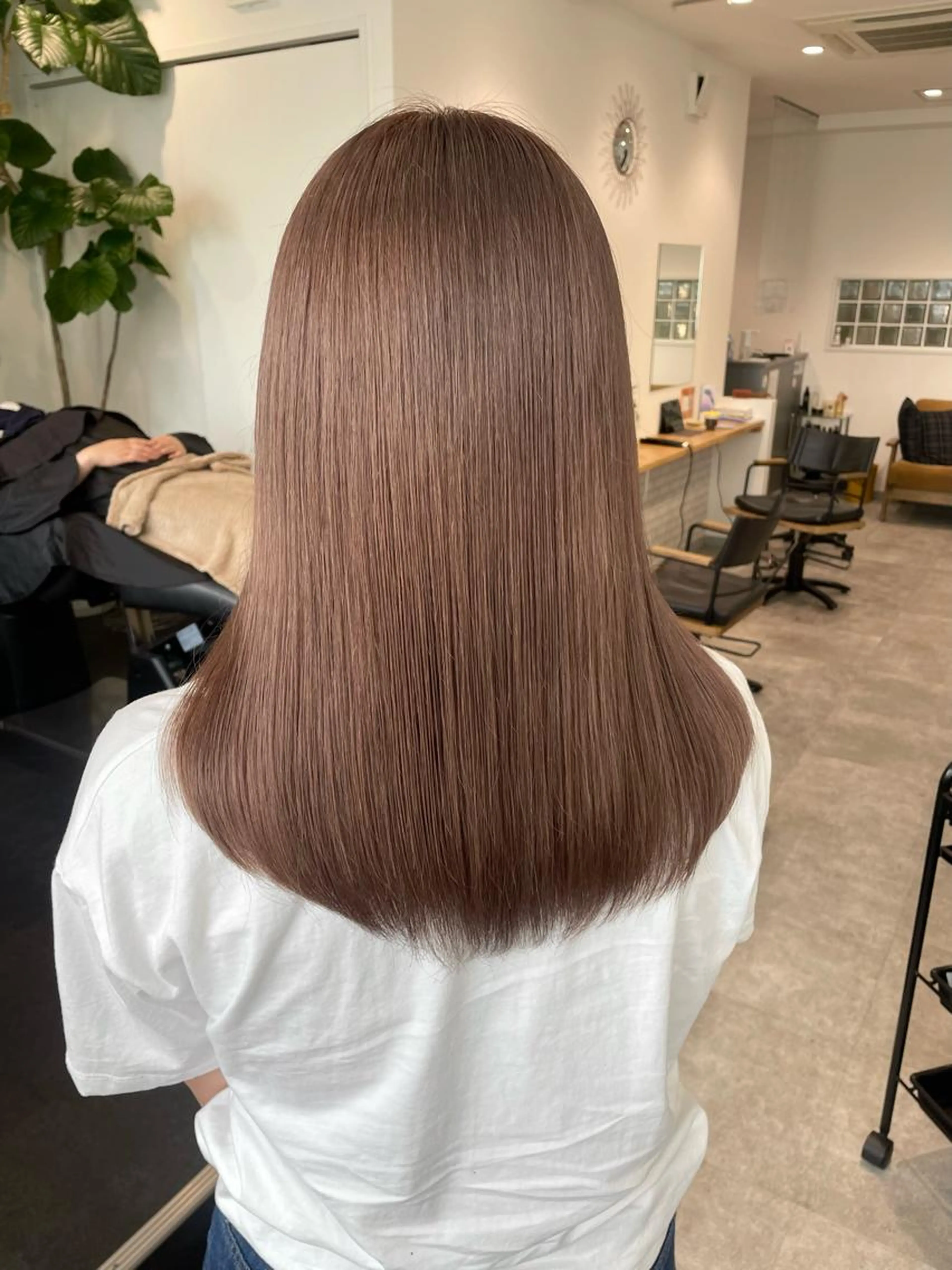 リタッチカラー【ブリーチなし根本のリタッチのカラーです】の写真