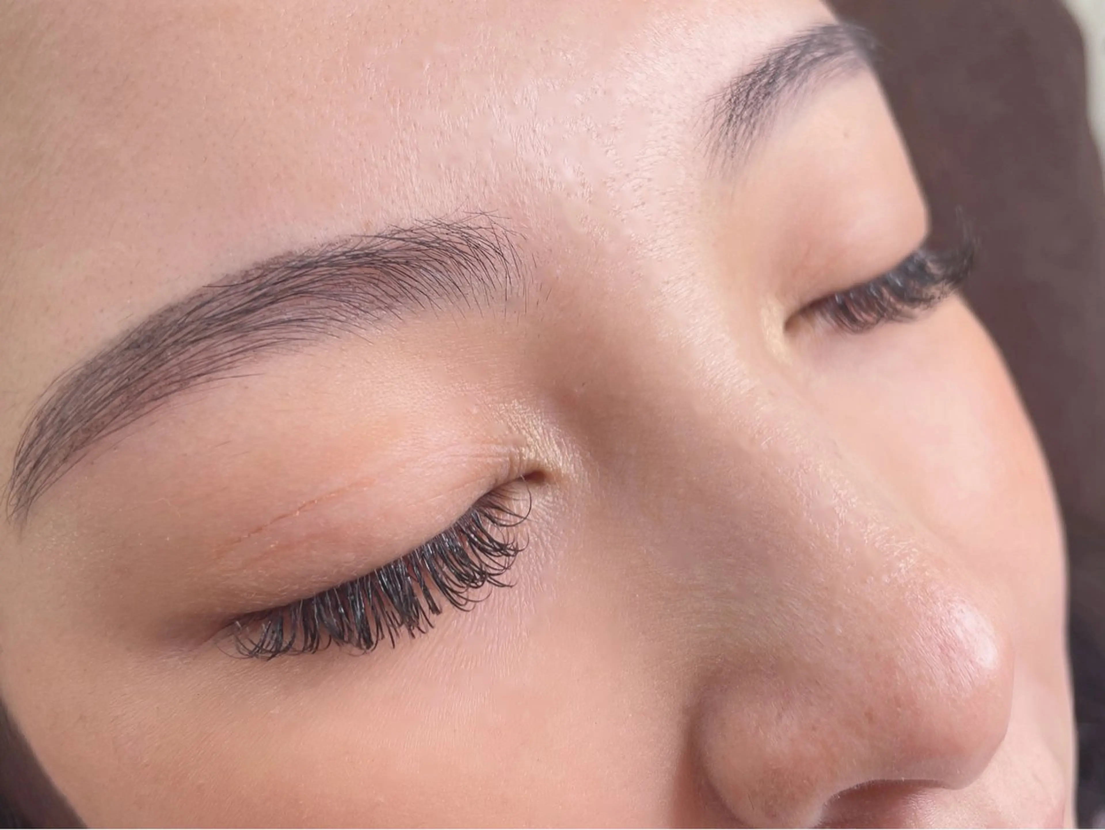 マツエク・マツパ Dカール フラットラッシュ Amour 佐智子の眉毛・アイブロウイメージ