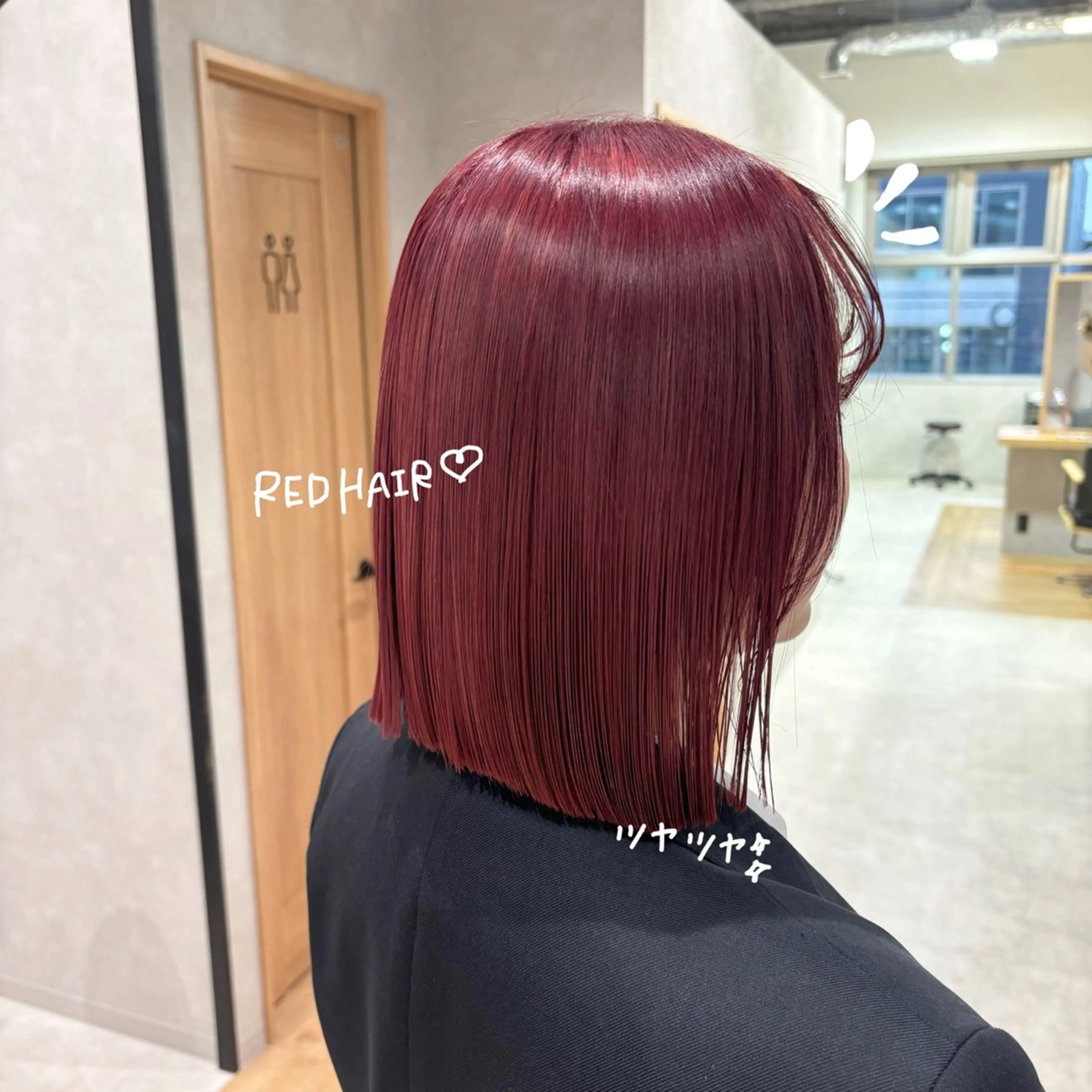 ショート カラー レッドカラー カット ヘアカラー regalo Acari🍎のヘアスタイル