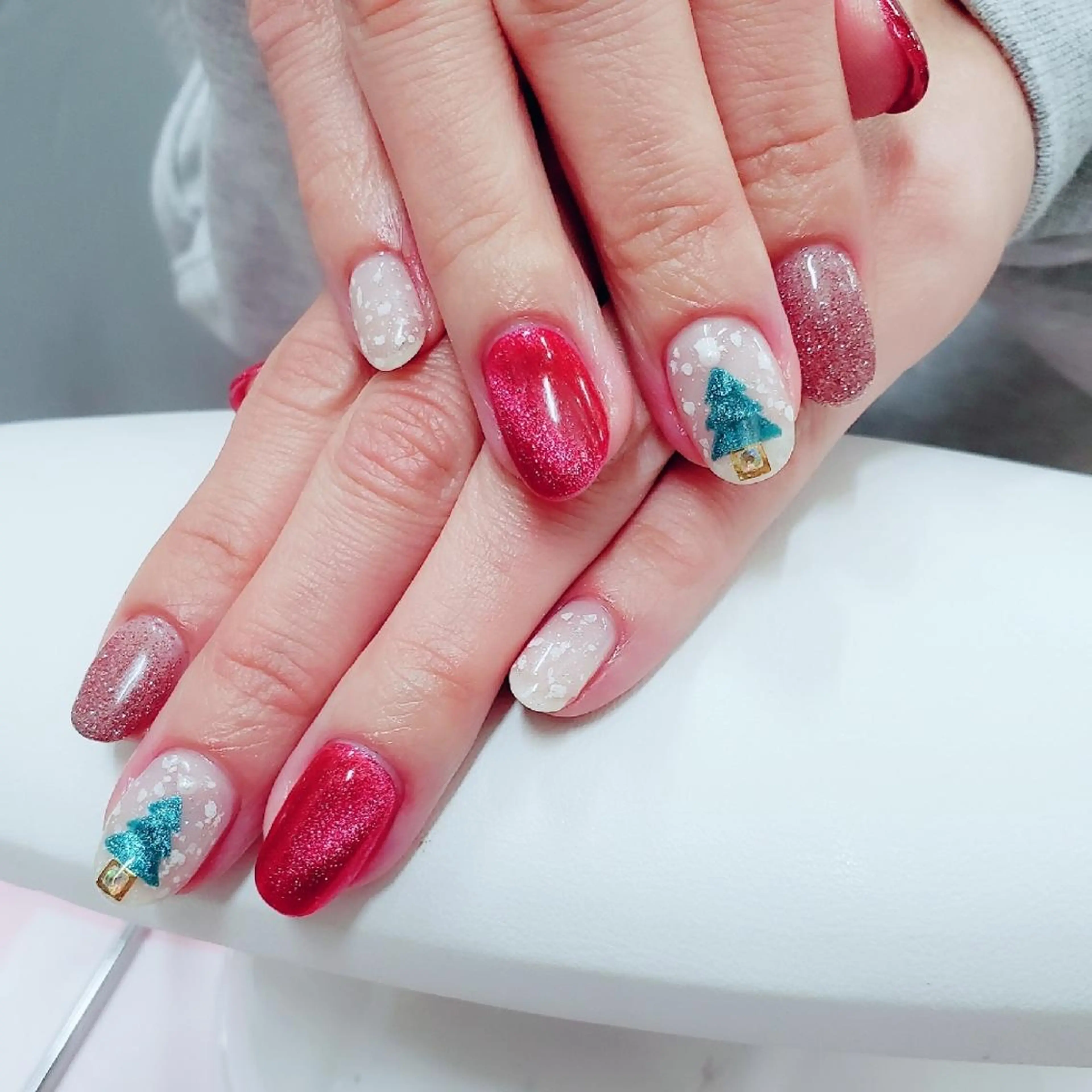ネイル フラッシュネイル マグネットネイル 冬ネイル クリスマス Paulette. nailのネイルデザイン