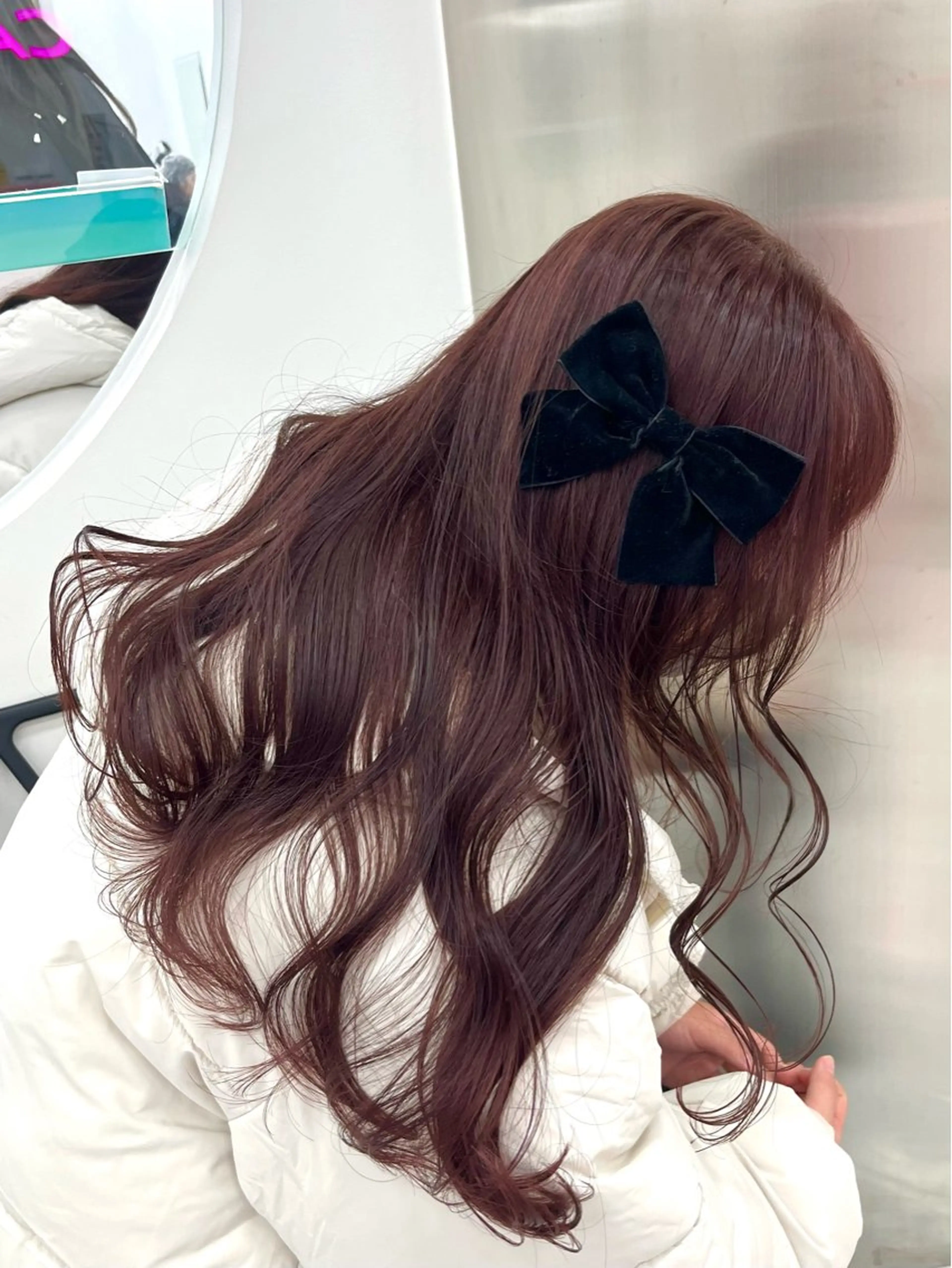 ロング ヘアカラー トリートメント ヘッドスパ ヘアセット ❤︎ワンホンガーリー なハイトーンヘア❤︎のヘアスタイル